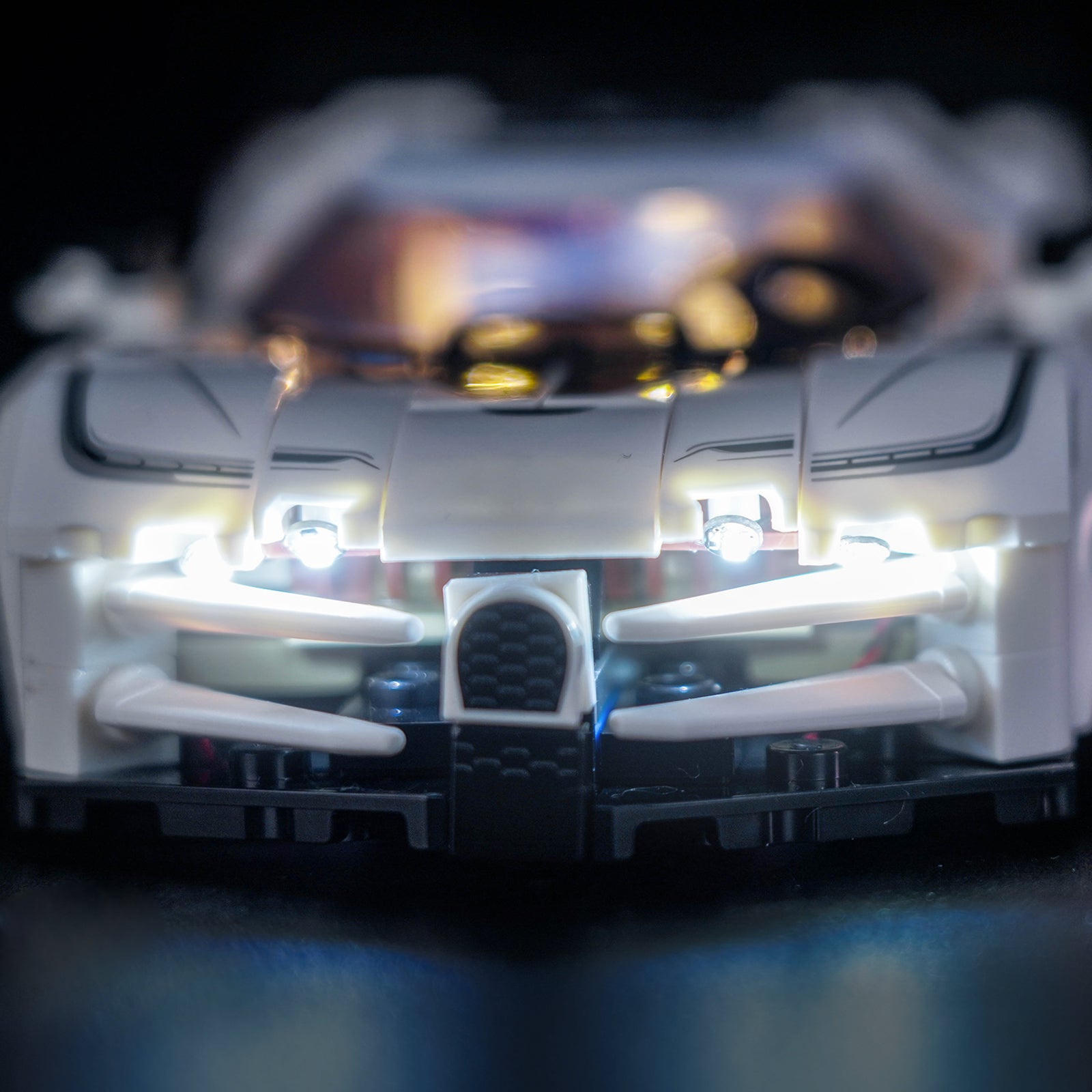 Kit d'éclairage BrickBling pour LEGO Speed Champions Bugatti Centodieci Hypercar 77240