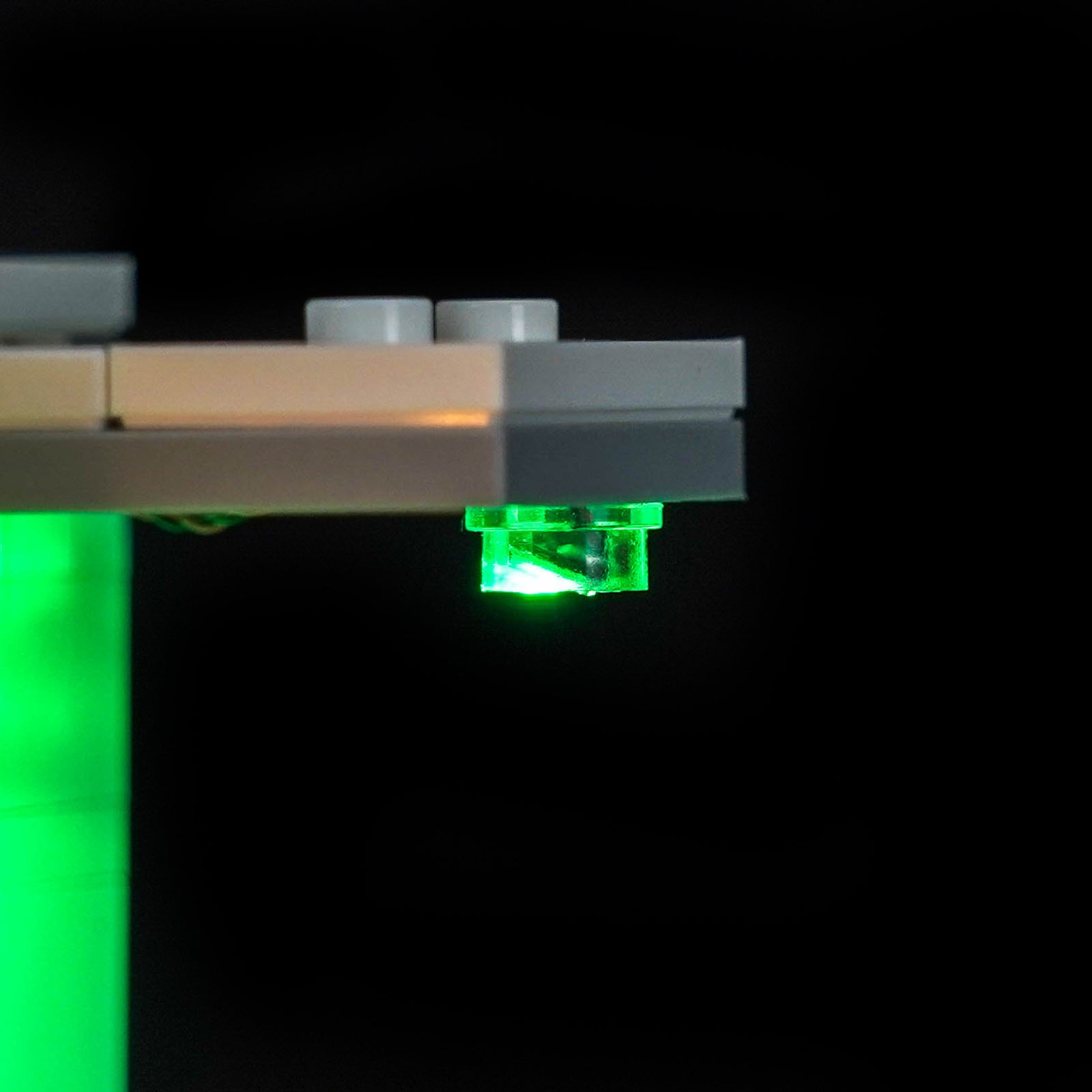 Kit d'éclairage BrickBling pour ferme de poulets LEGO Minecraft 21585