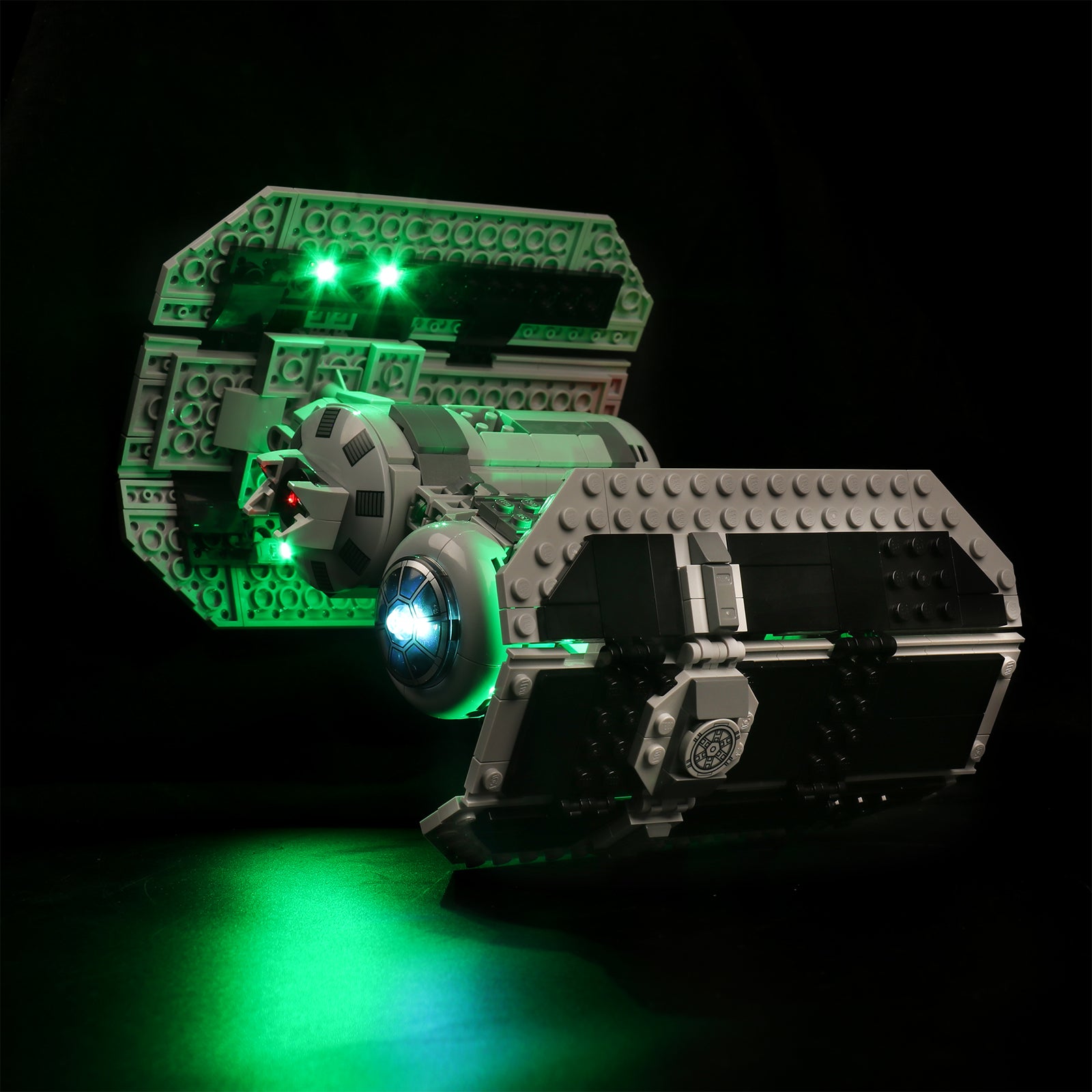 Kit d'éclairage BrickBling pour LEGO TIE Bomber 75347