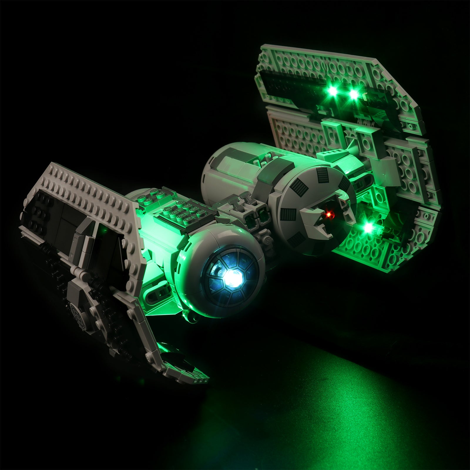 Kit d'éclairage BrickBling pour LEGO TIE Bomber 75347