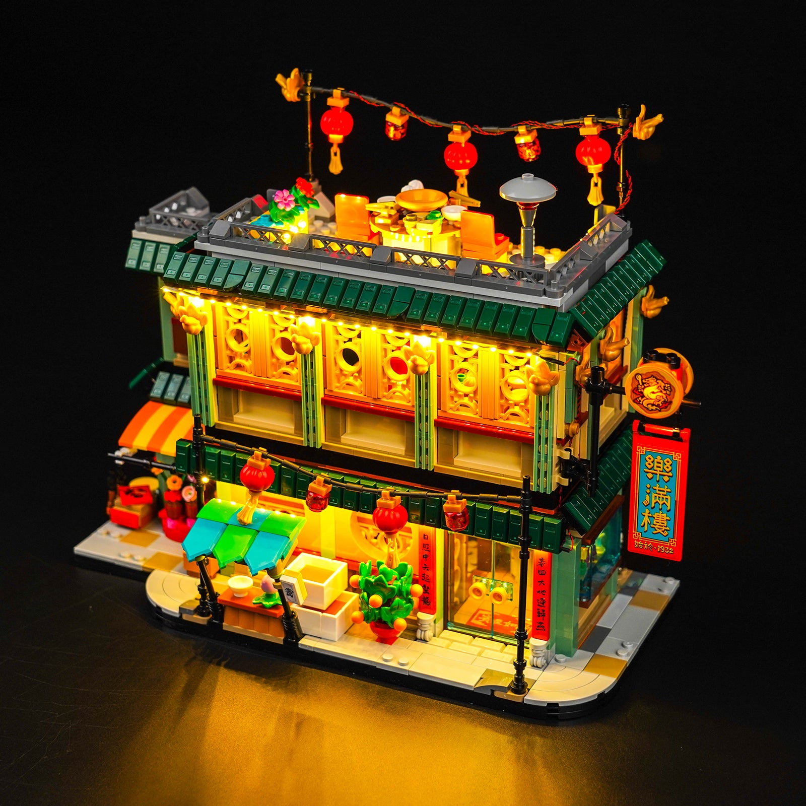 Light Up LEGO Family Reunion Celebration 80113 with BrickBling