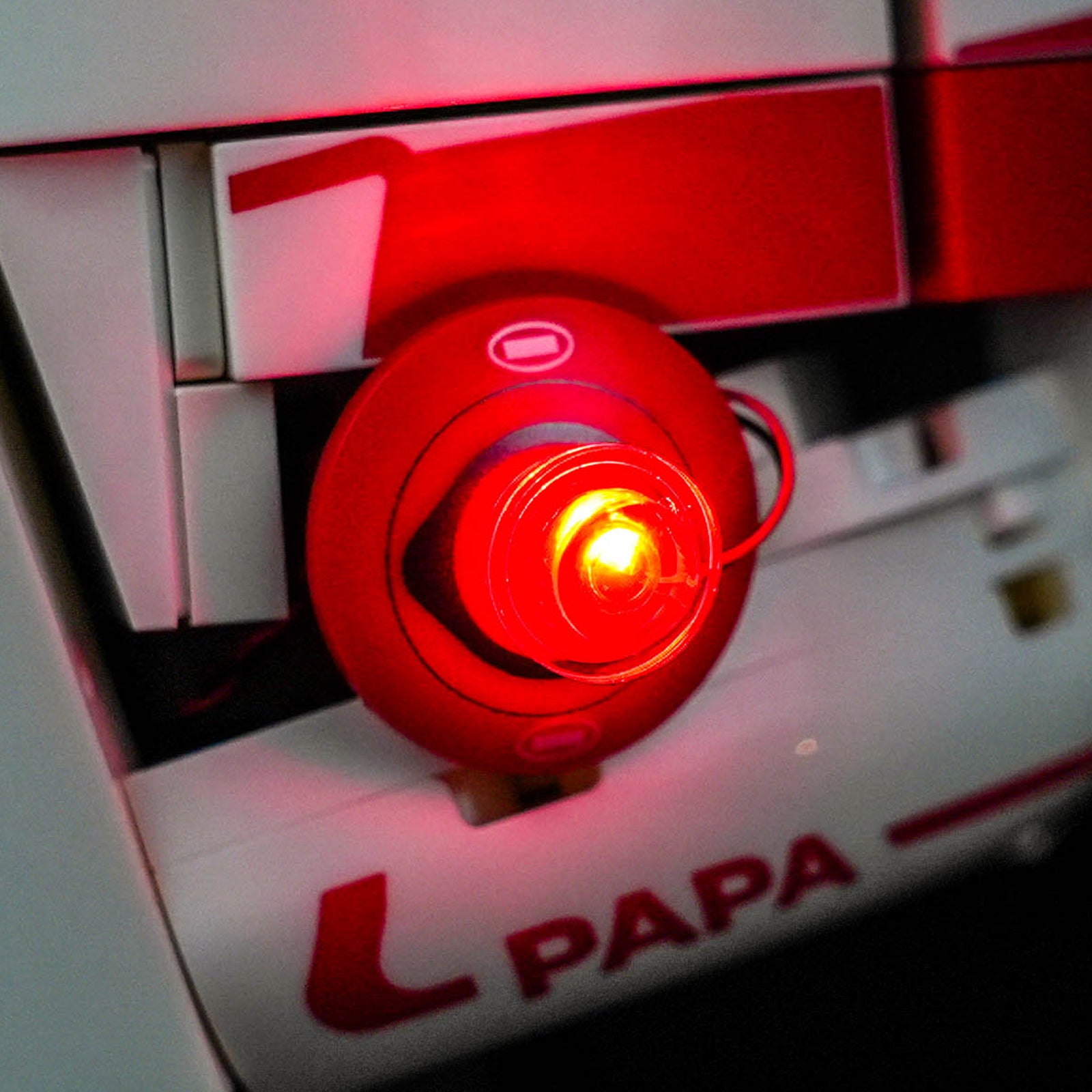 BrickBling Light Kit for LEGO Editions Scuderia Ferrari HP Charles Leclerc Helmet 43014