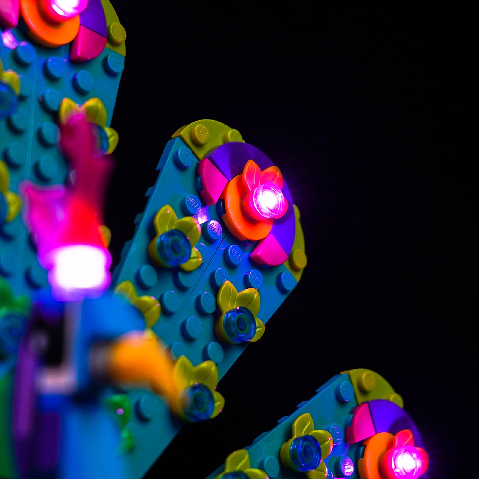 BrickBling Light Kit for LEGO Creator Exotic Peacock 31157