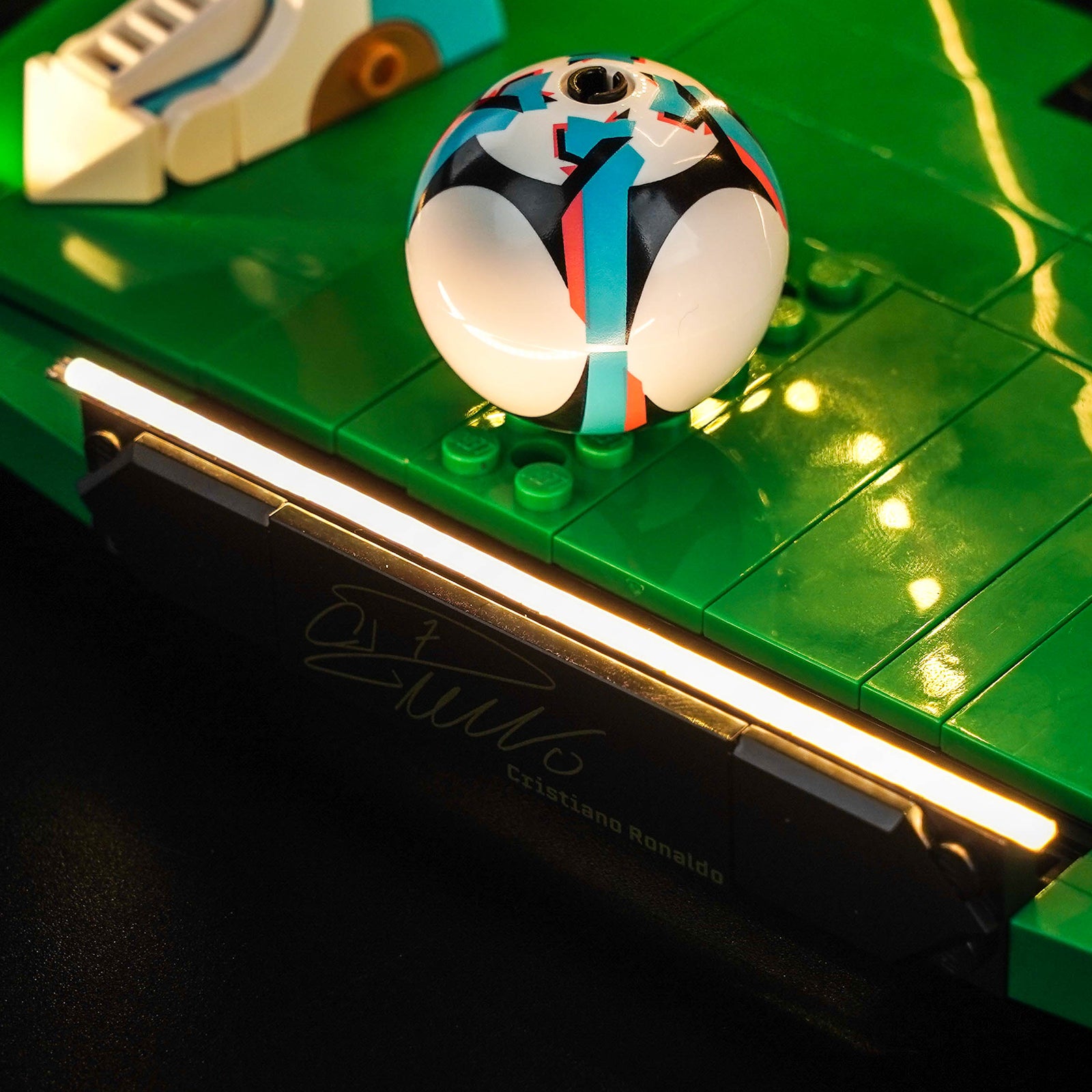 BrickBling Light Kit for LEGO Editions Cristiano Ronaldo – Soccer Legend 43016
