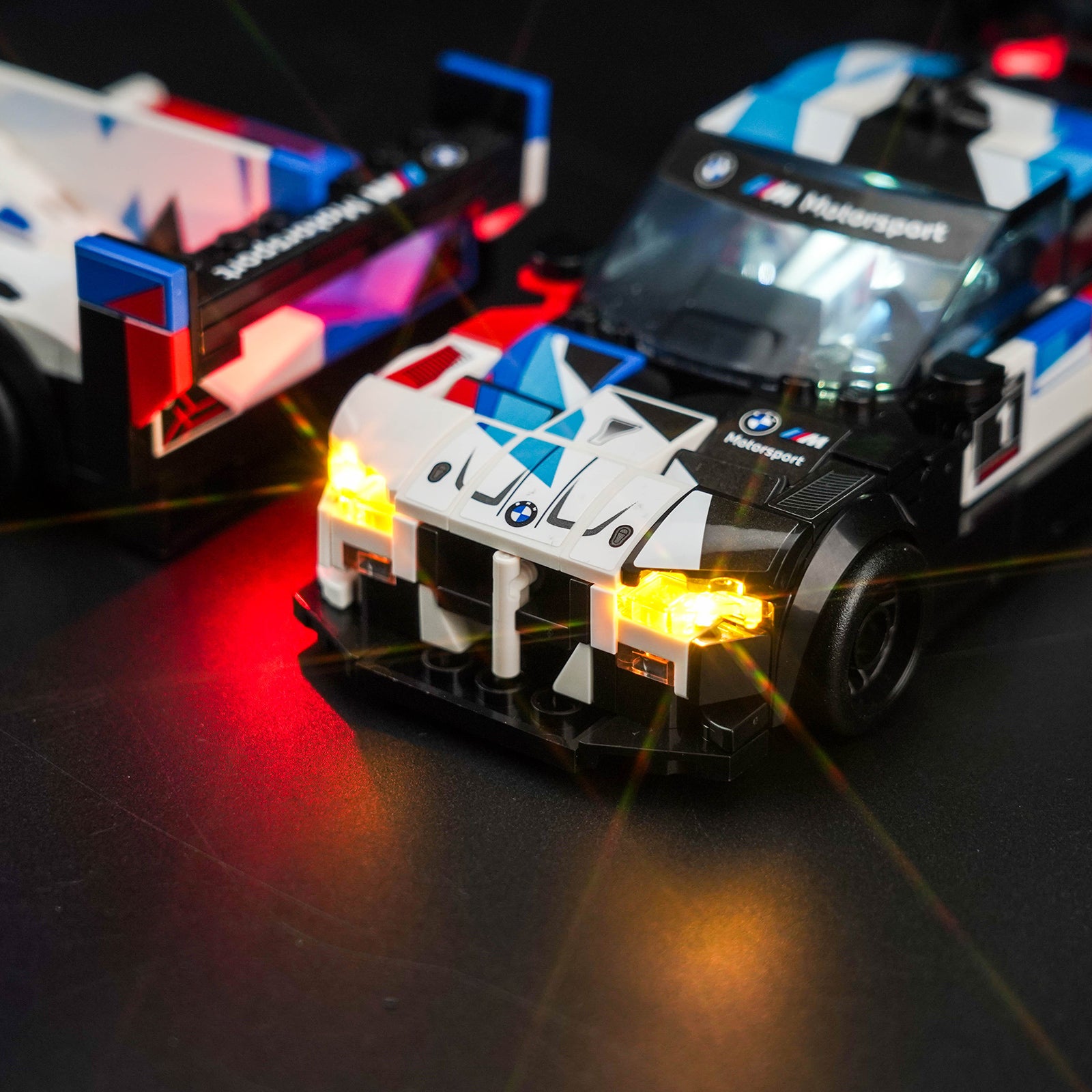 Kit d'éclairage BrickBling pour voitures de course LEGO Speed Champions BMW M4 GT3 et BMW M Hybrid V8 76922