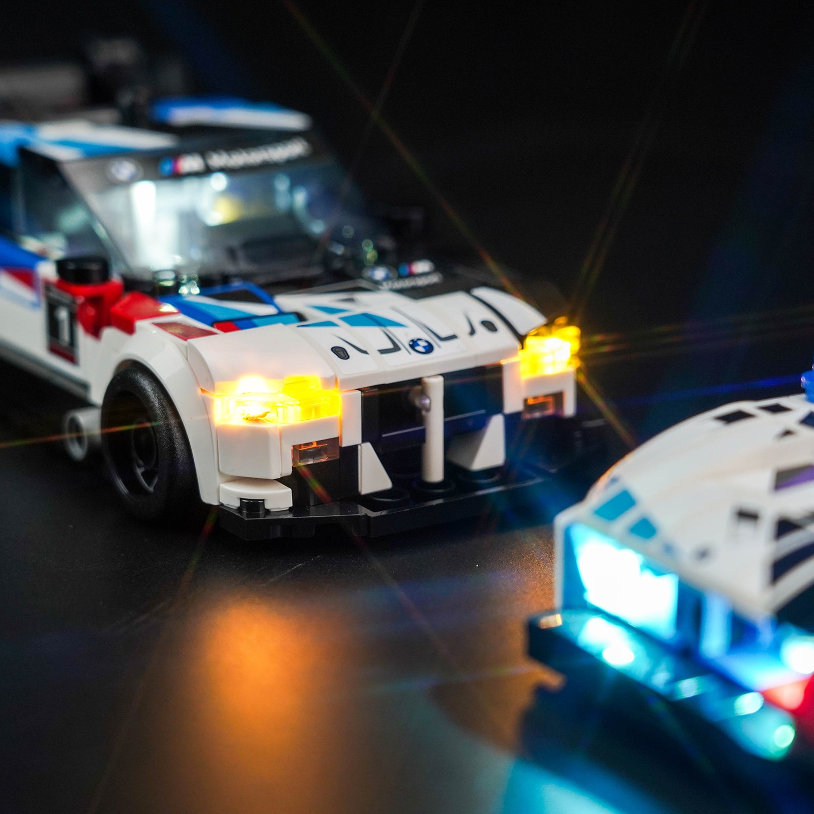 Kit d'éclairage BrickBling pour voitures de course LEGO Speed Champions BMW M4 GT3 et BMW M Hybrid V8 76922