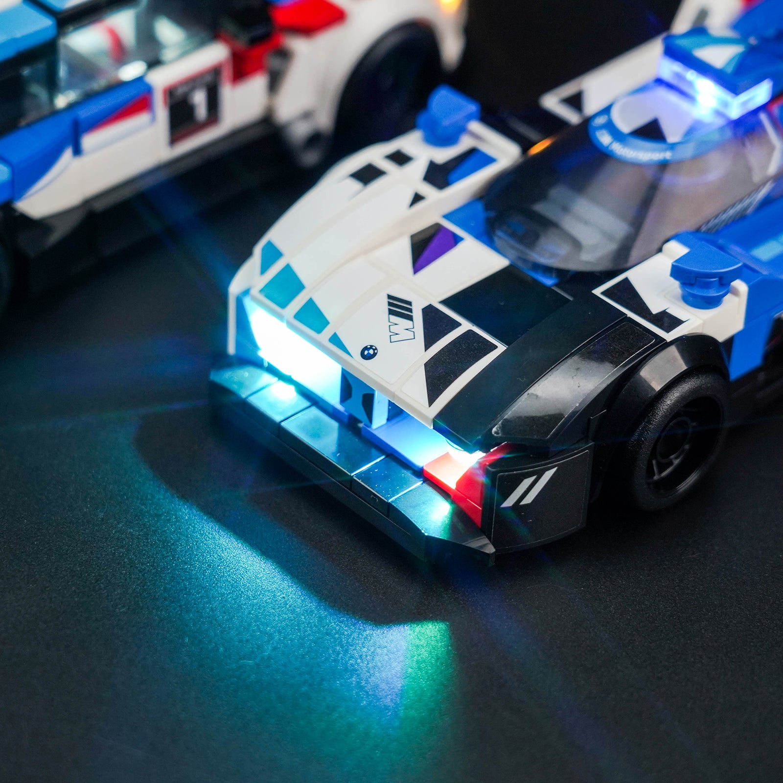 Kit d'éclairage BrickBling pour voitures de course LEGO Speed Champions BMW M4 GT3 et BMW M Hybrid V8 76922