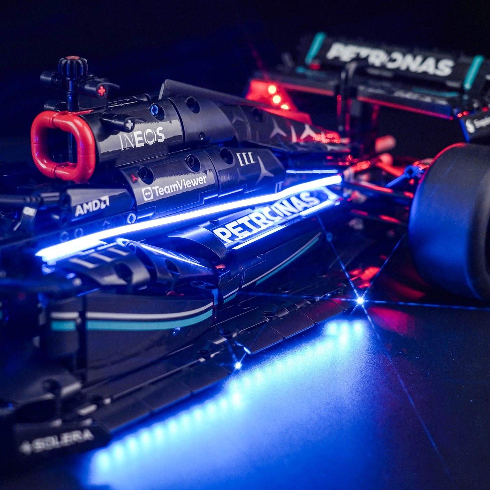 BrickBling Lichtset für LEGO Technic Mercedes-AMG F1 W14 E Performance 42171