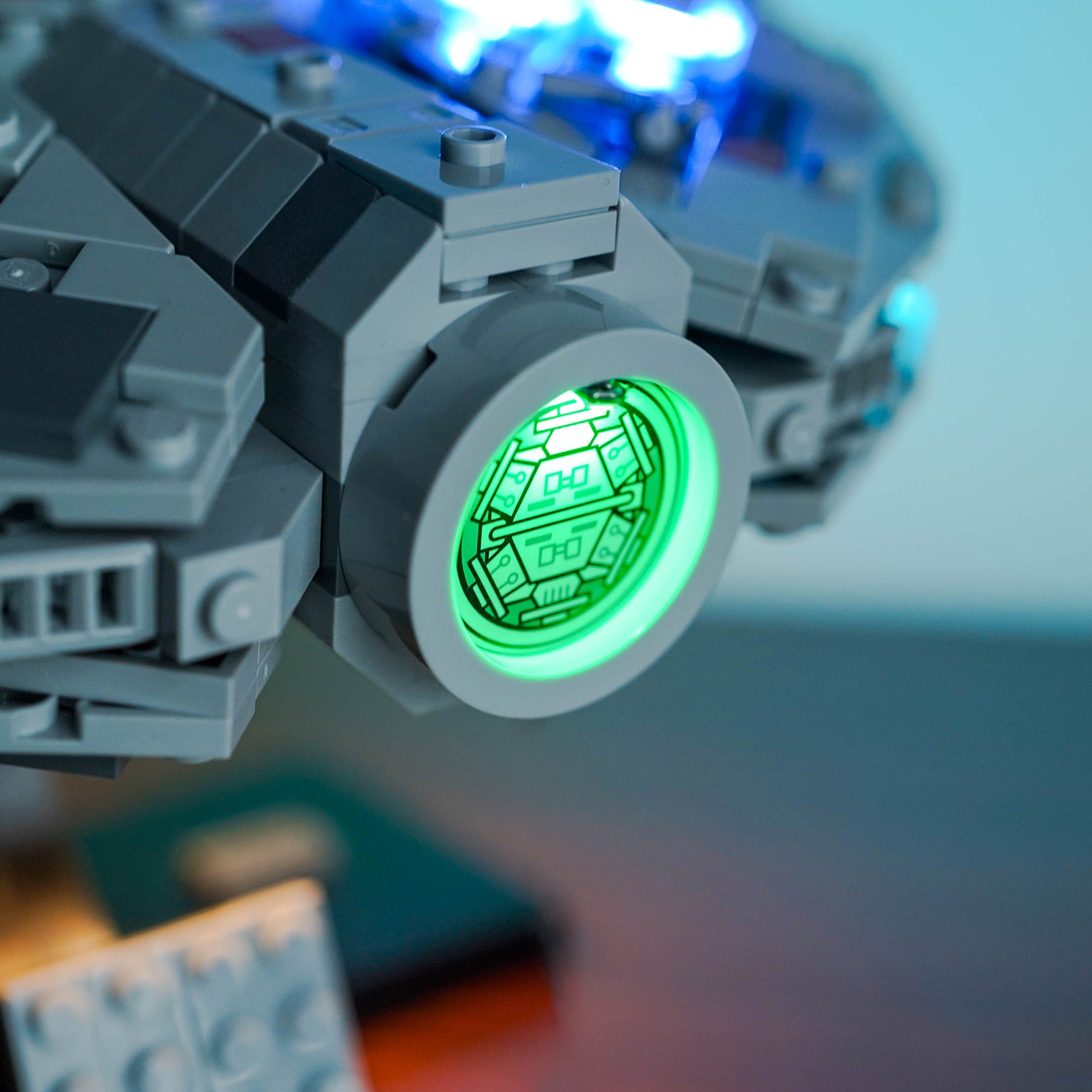 Detailed showcase of the lighting effects for BrickBling Light Kit for LEGO Star Wars Millennium Falcon™ 75375