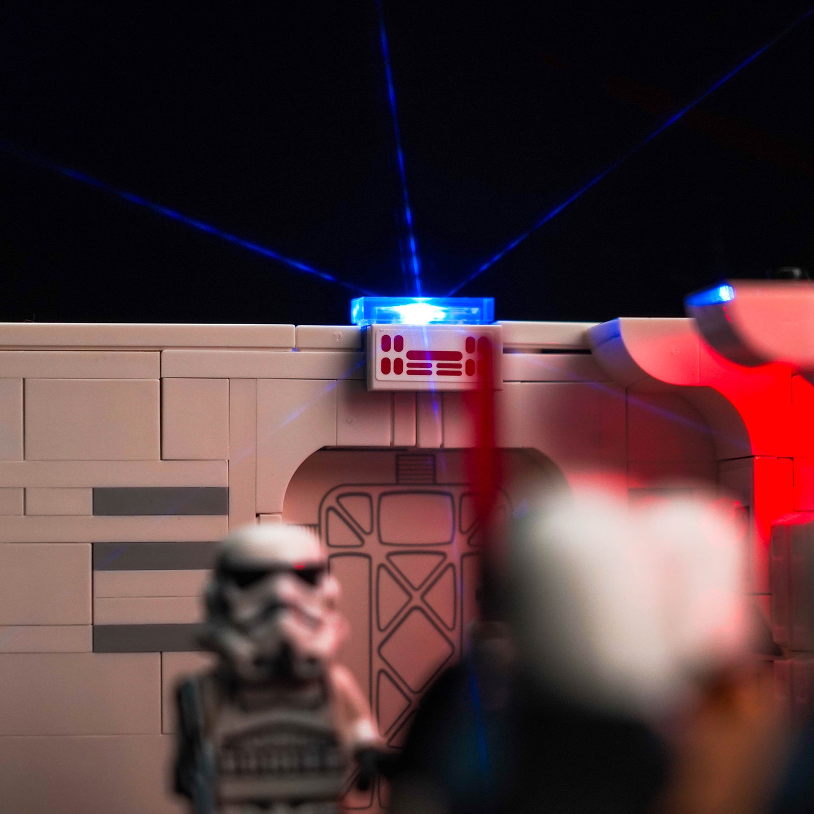Partial detail showcase of the lighting effects for the BrickBling Light Kit for LEGO Star Wars Boarding the Tantive IV™ 75387