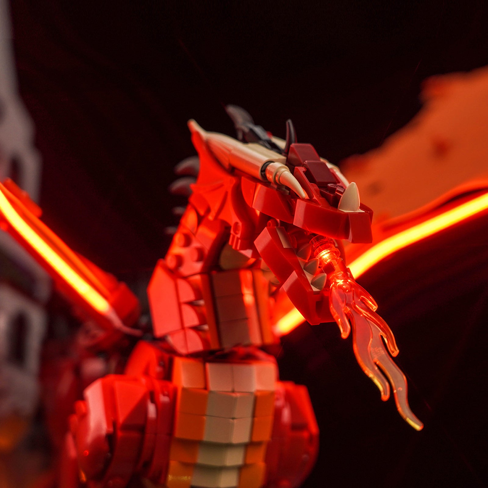 Lighting effects detail showcase designed for the LEGO Dungeons & Dragons: Red Dragon's Tale 21348