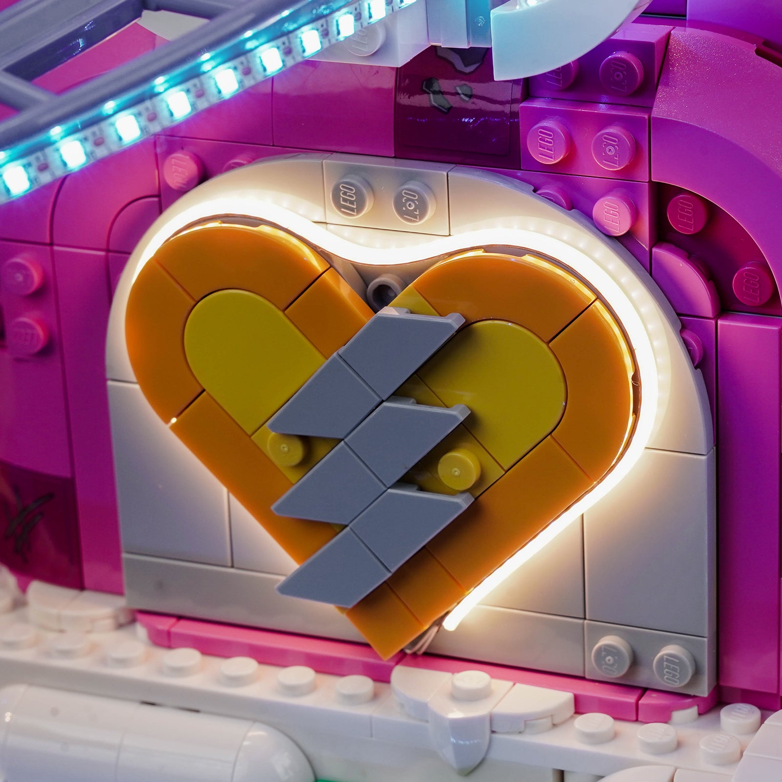 BrickBling Light Kit for LEGO Fortnite Rave Cave 77082
