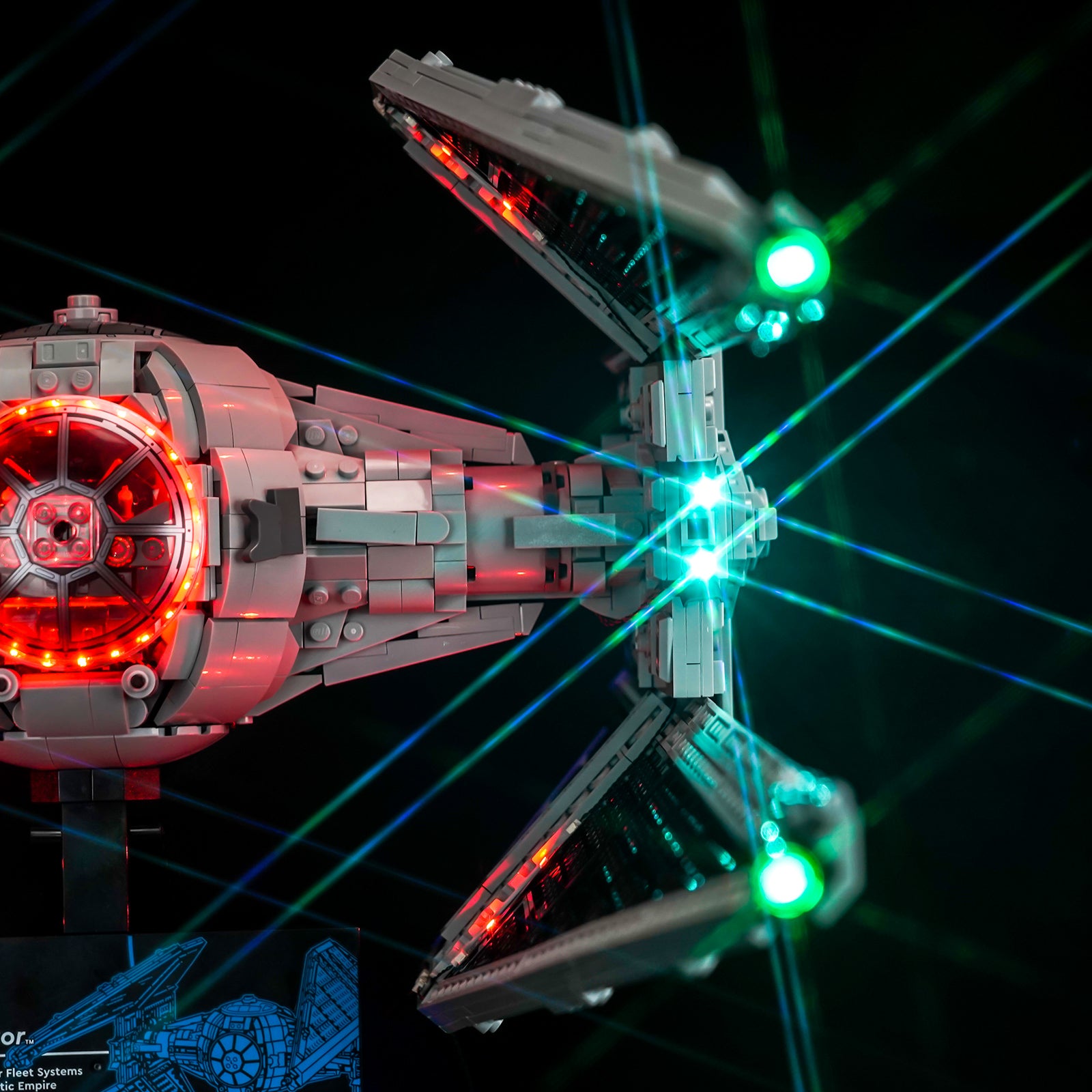 Details of the Lighting Effects for BrickBling Light Kit for LEGO Star Wars TIE Interceptor™ 75382