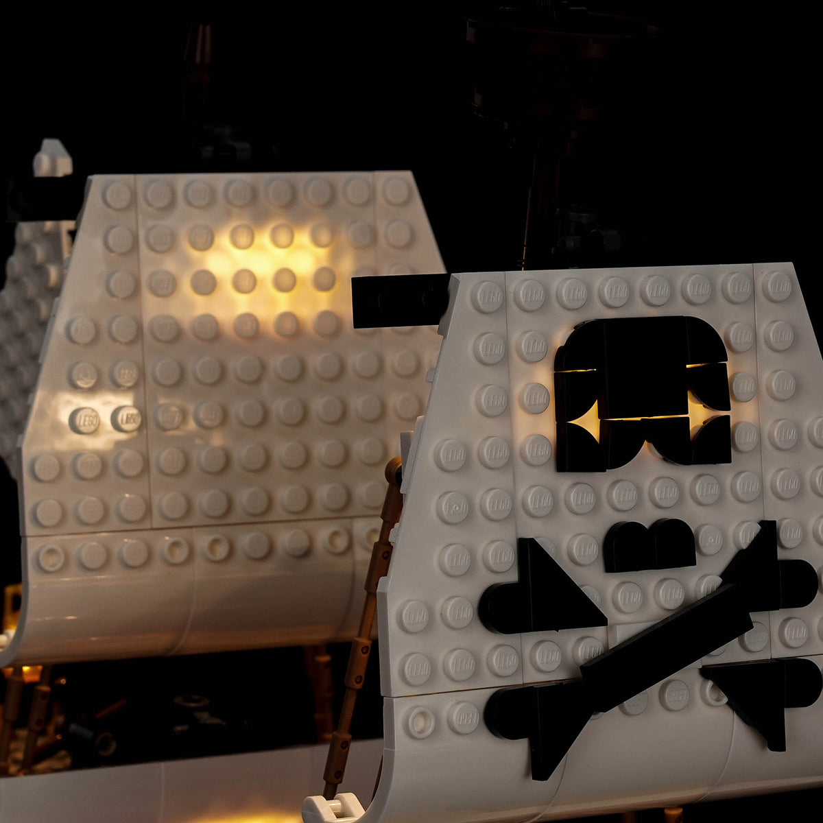 BrickBling Light Kit for LEGO Creator 3-in-1 Iconic Pirate Ship 31387