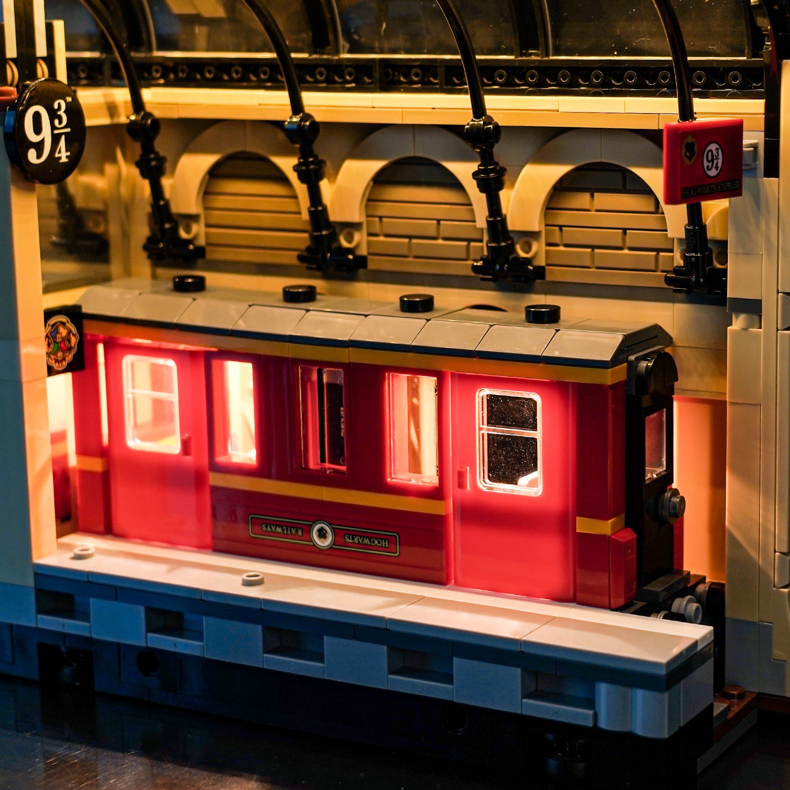 BrickBling Light Kit for LEGO Harry Potter Book Nook: Hogwarts™ Express 76450