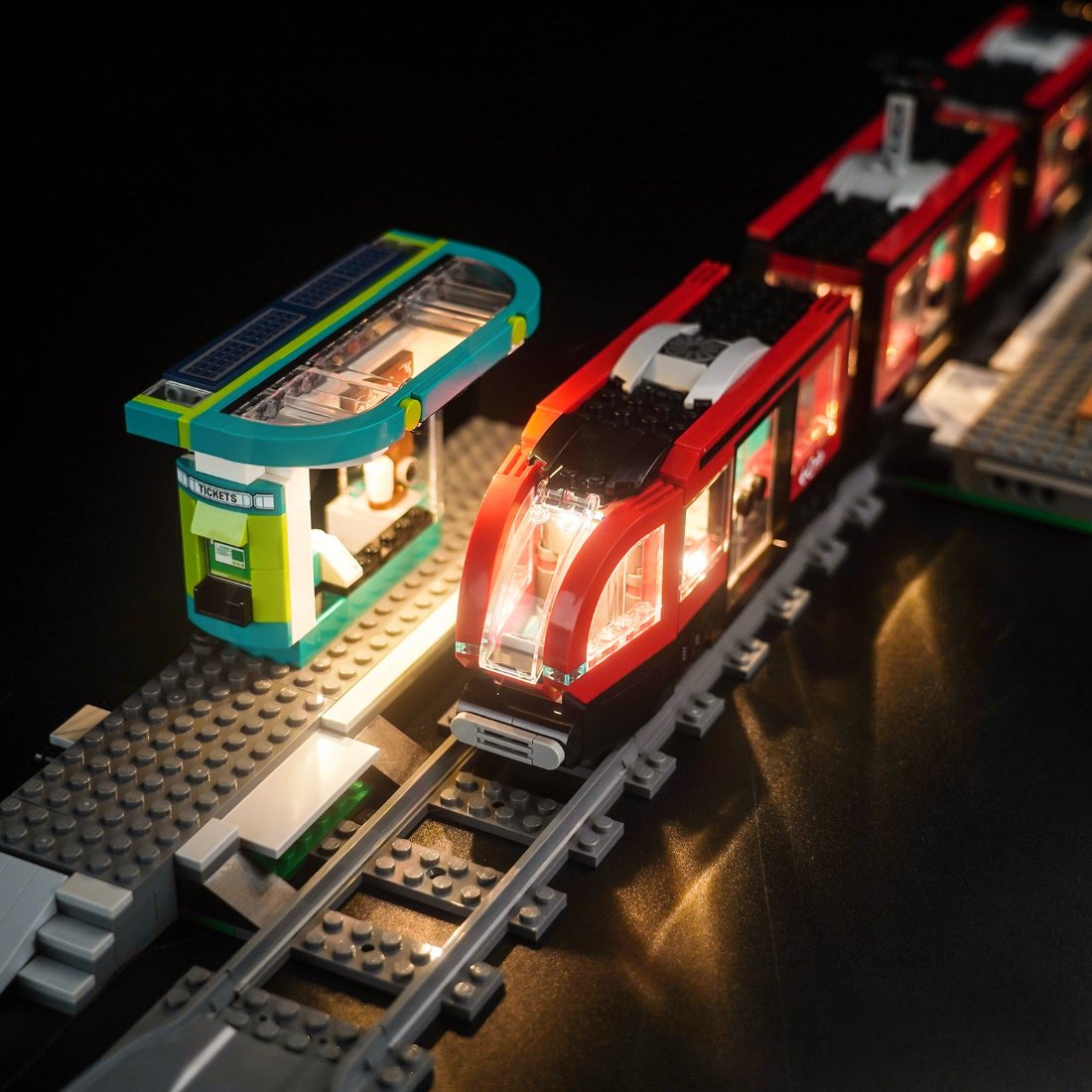 BrickBling Light Kit for LEGO City Downtown Streetcar and Station 60423