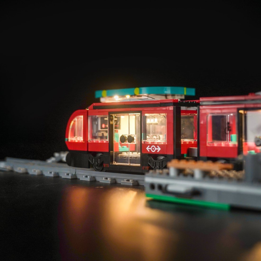 BrickBling Light Kit for LEGO City Downtown Streetcar and Station 60423