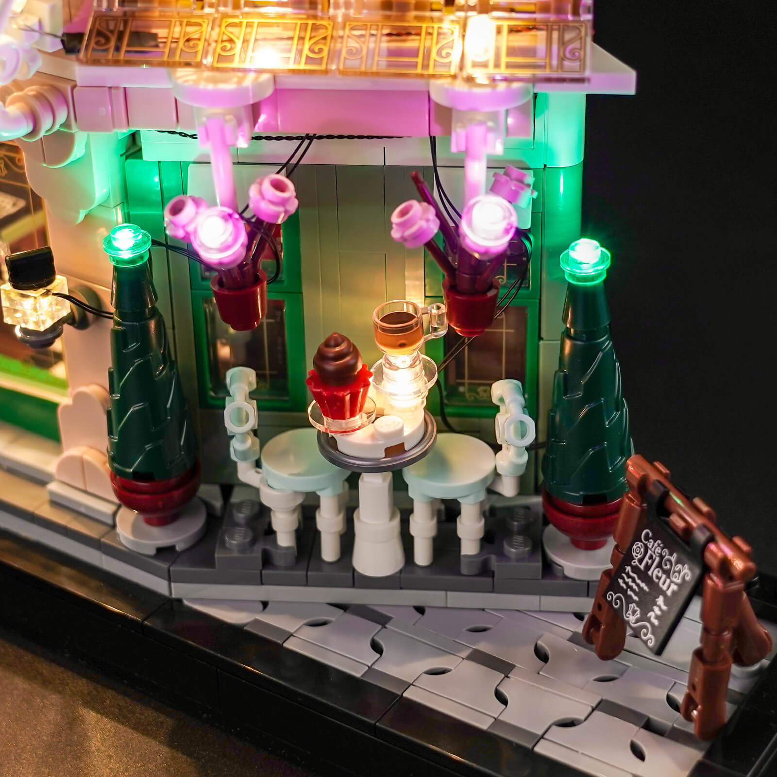 BrickBling Light Kit for LEGO Icons French Café 10362