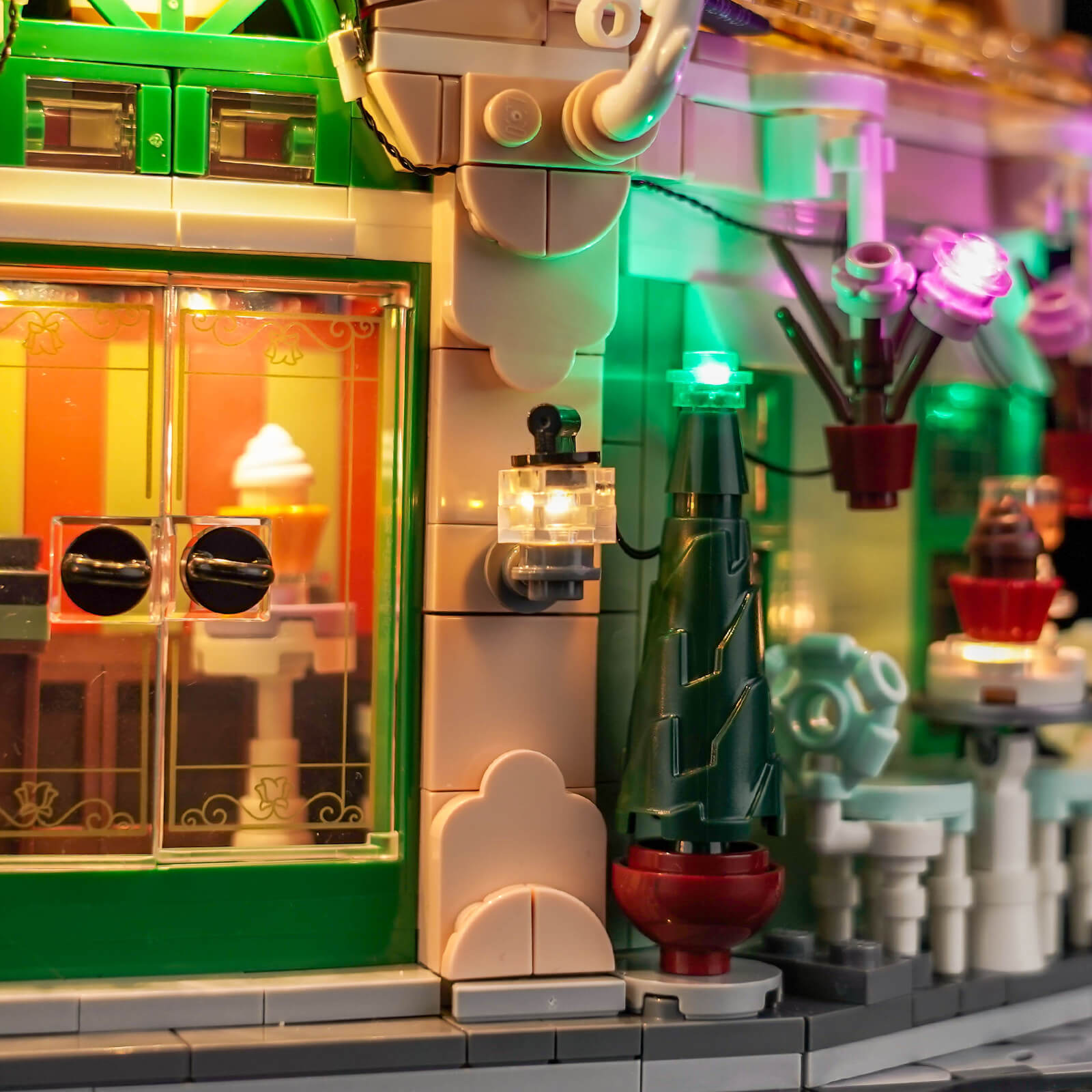 BrickBling Light Kit for LEGO Icons French Café 10362