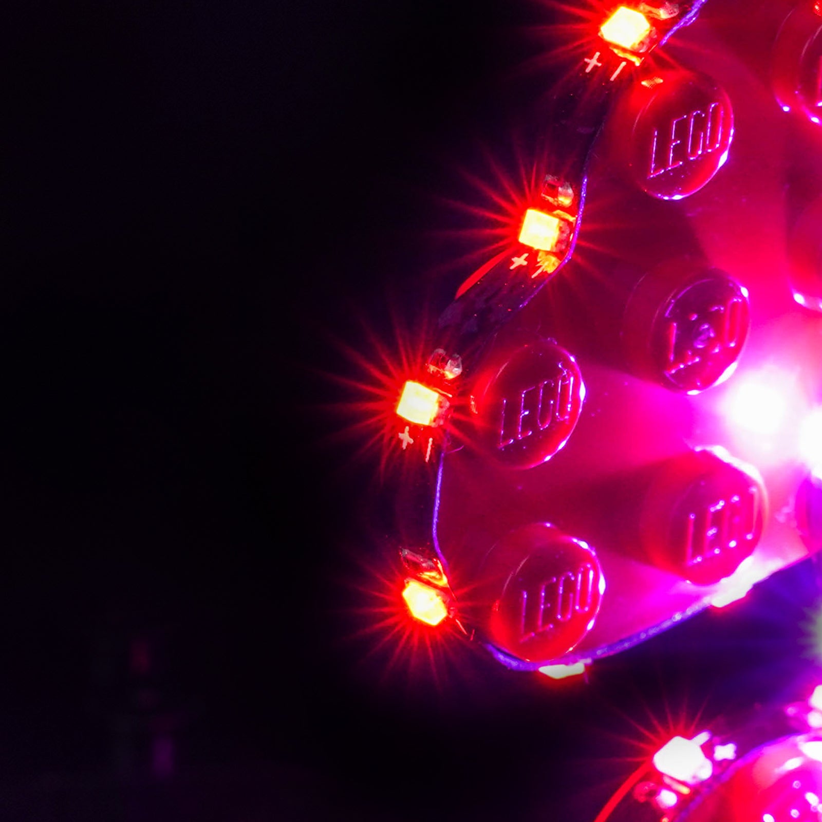 BrickBling Light Kit for LEGO Penguins in Love 40886