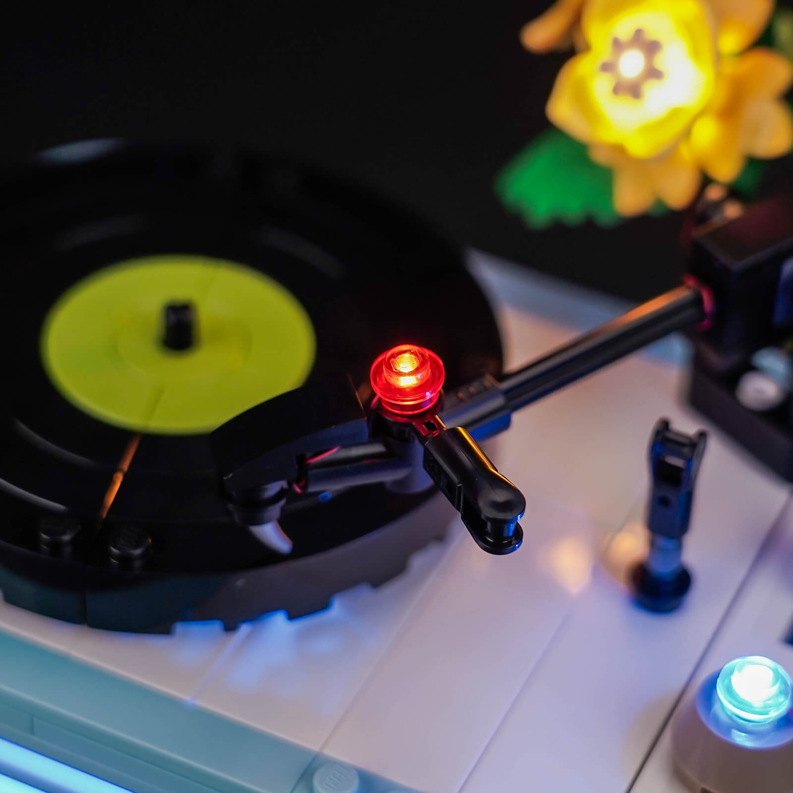 BrickBling Light Kit for LEGO Creator 3-in-1 Record Player with Flowers 31172