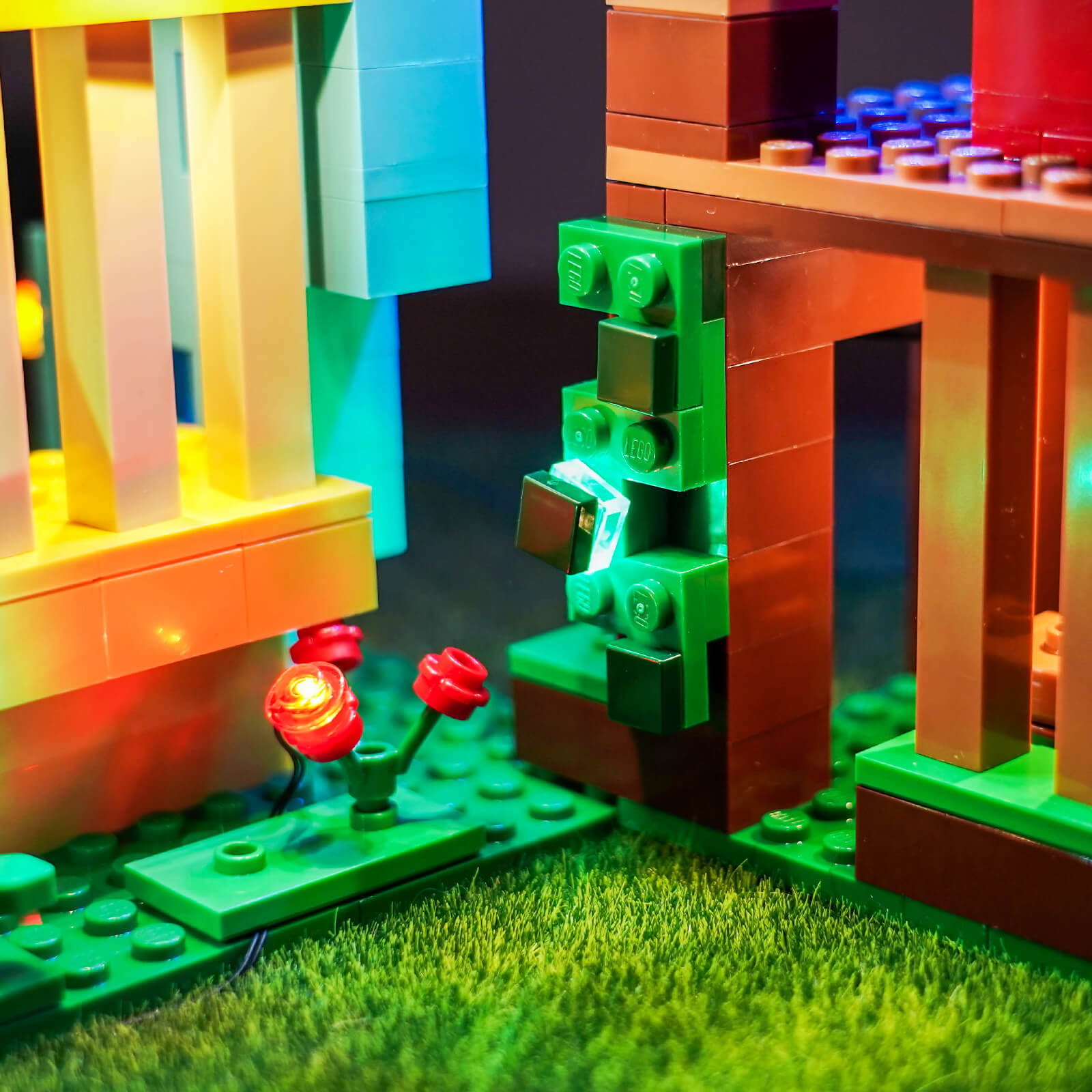 BrickBling Light Kit for LEGO Minecraft The Parrot Houses 21282