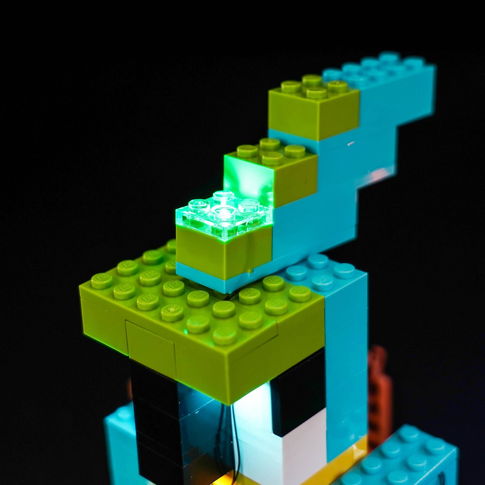 BrickBling Light Kit for LEGO Minecraft The Parrot Houses 21282