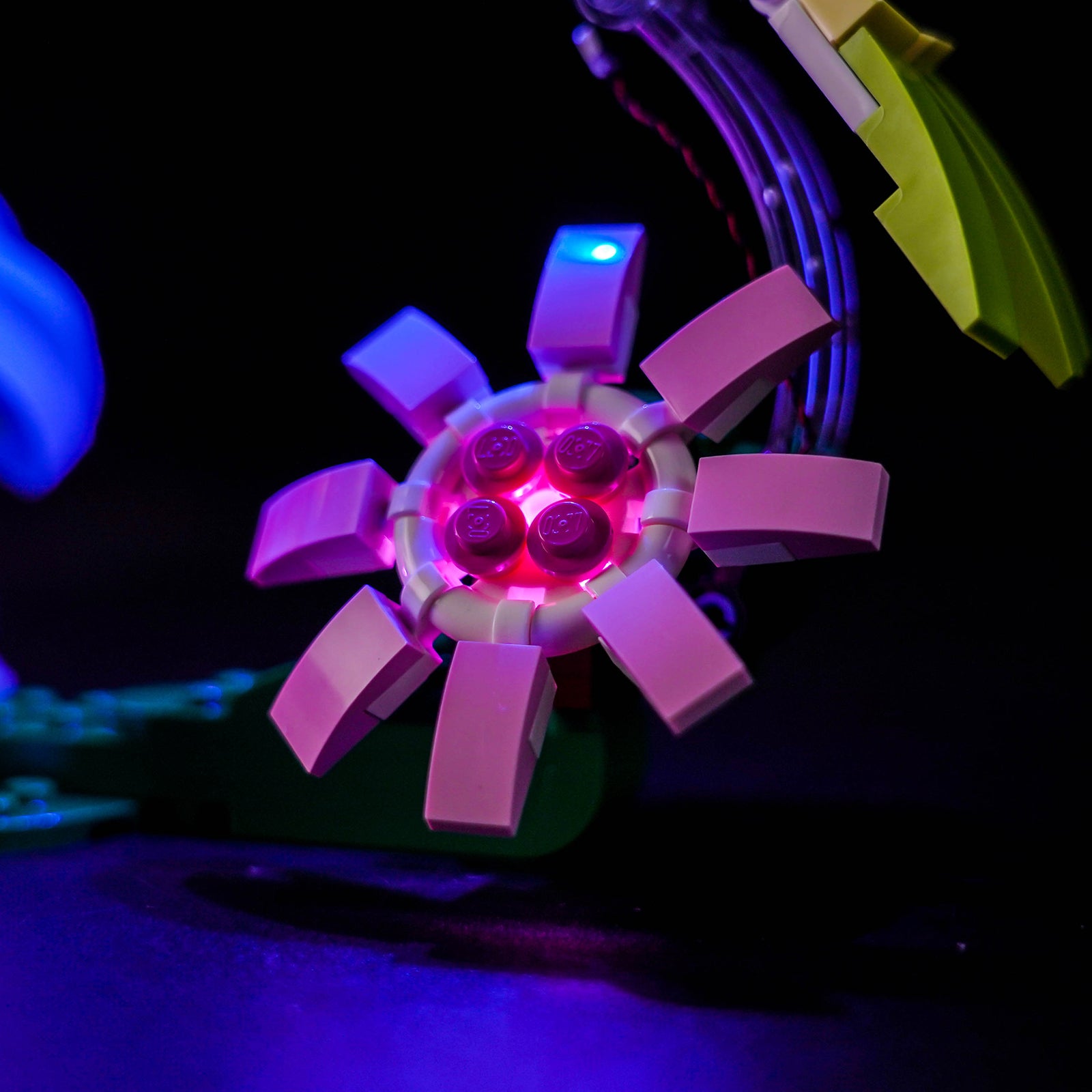 BrickBling Light Kit for LEGO Creator 3-in-1 Wild Animals: Colorful Hummingbird 31384