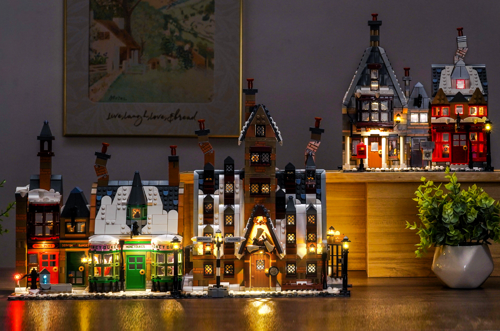 Enter a snowy night in Hogsmeade: LEGO Hogsmeade™ Village – Collectors' Edition