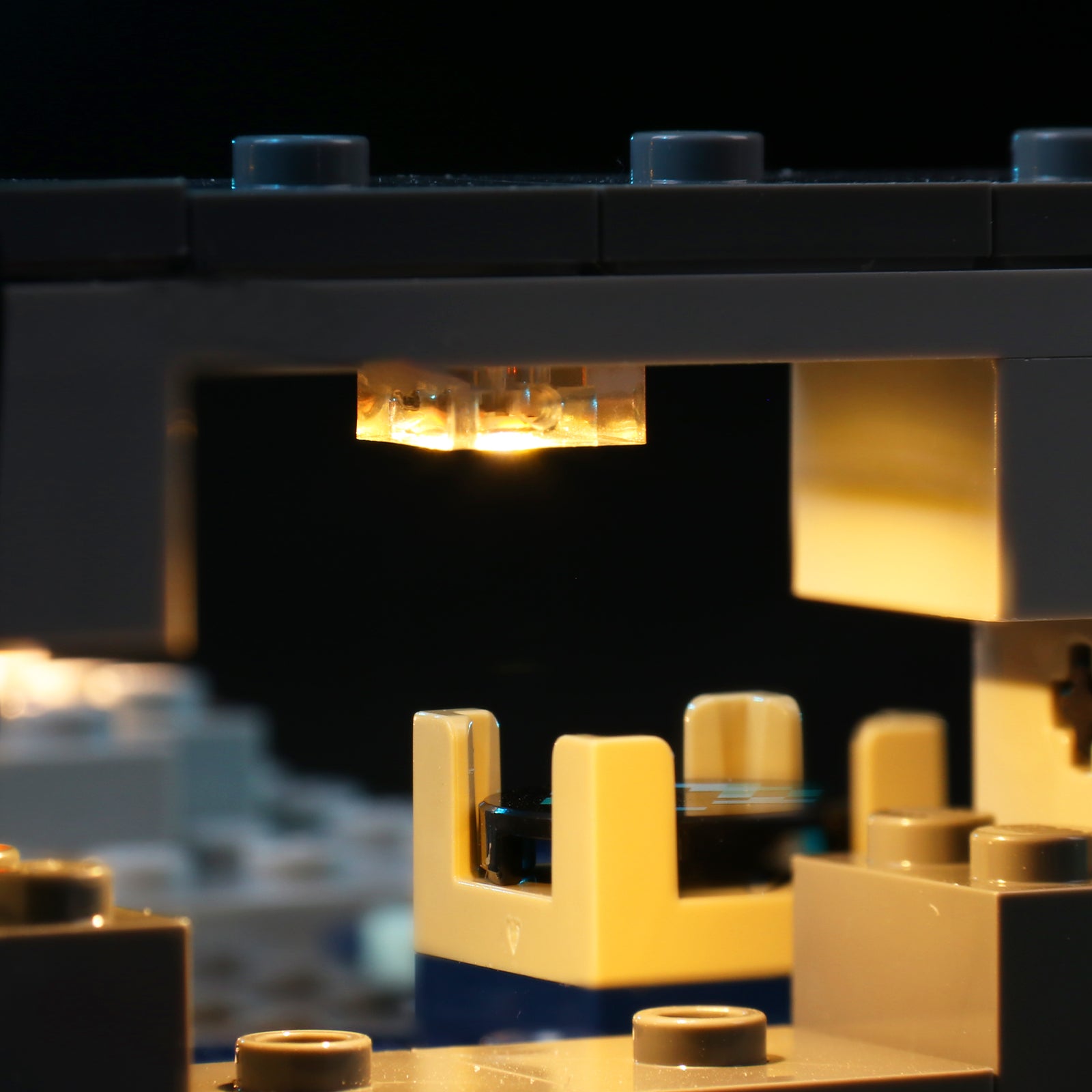Kit d'éclairage BrickBling pour LEGO The Deep Dark Battle Playset 21246