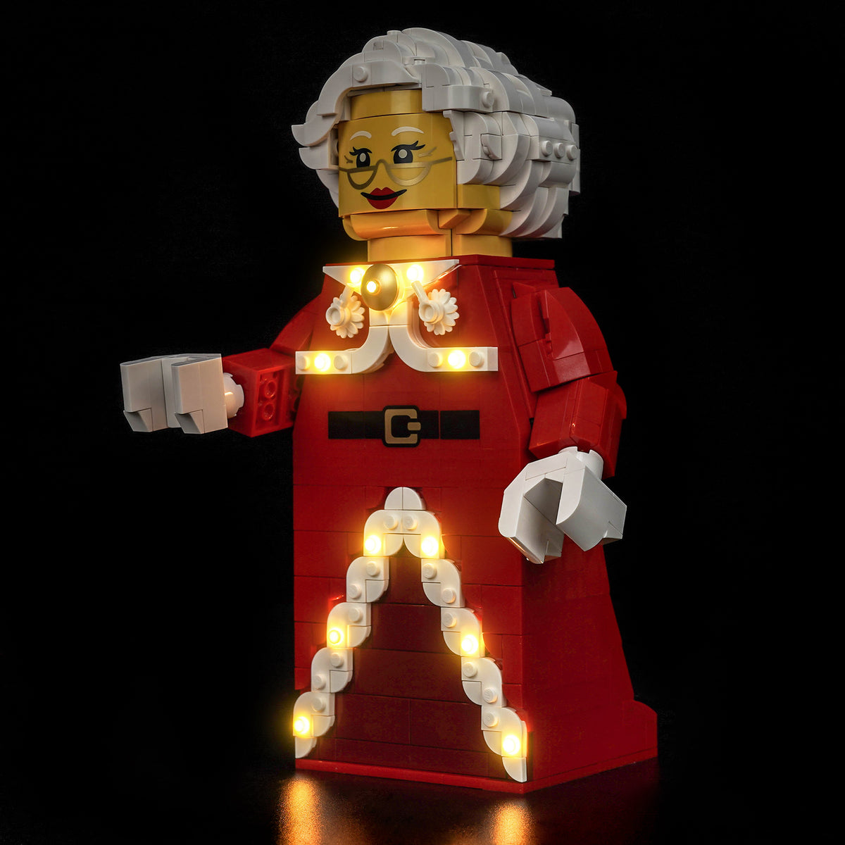 BrickBling Light Kit for LEGO Minifigures Up-Scaled Mrs. Claus Minifigure 40875