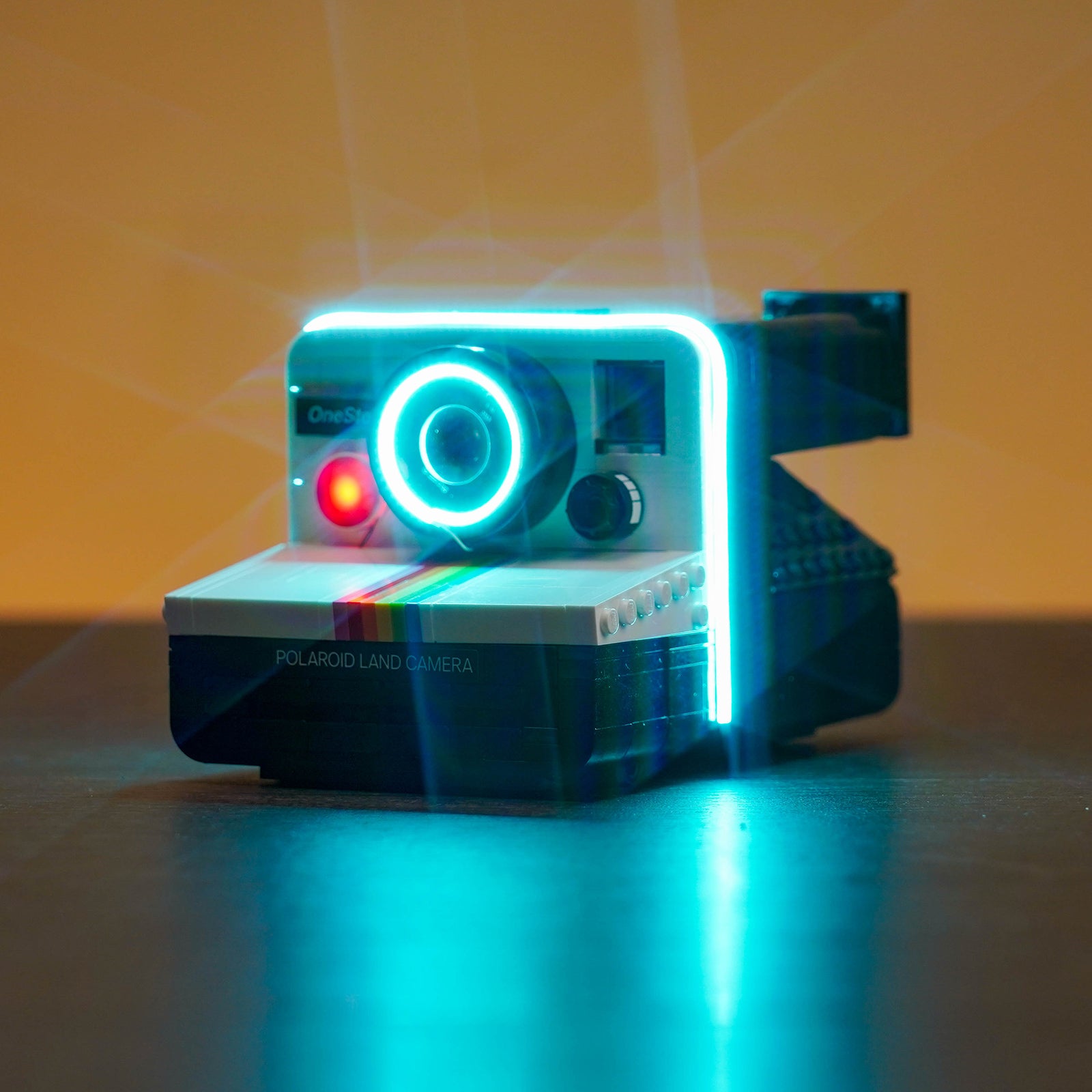 Kit d'éclairage BrickBling pour appareil photo LEGO Ideas Polaroid OneStep SX-70 21345 version 2