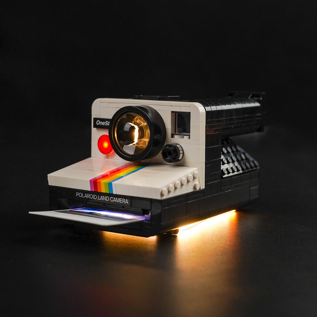  LEGO Ideas Polaroid OneStep SX-70 Camera Building Kit, Creative  Gift for Photographers, Collectible Brick-Built Vintage Polaroid Camera  Model, Creative Activity or Gift for Adults, 21345 : Toys & Games