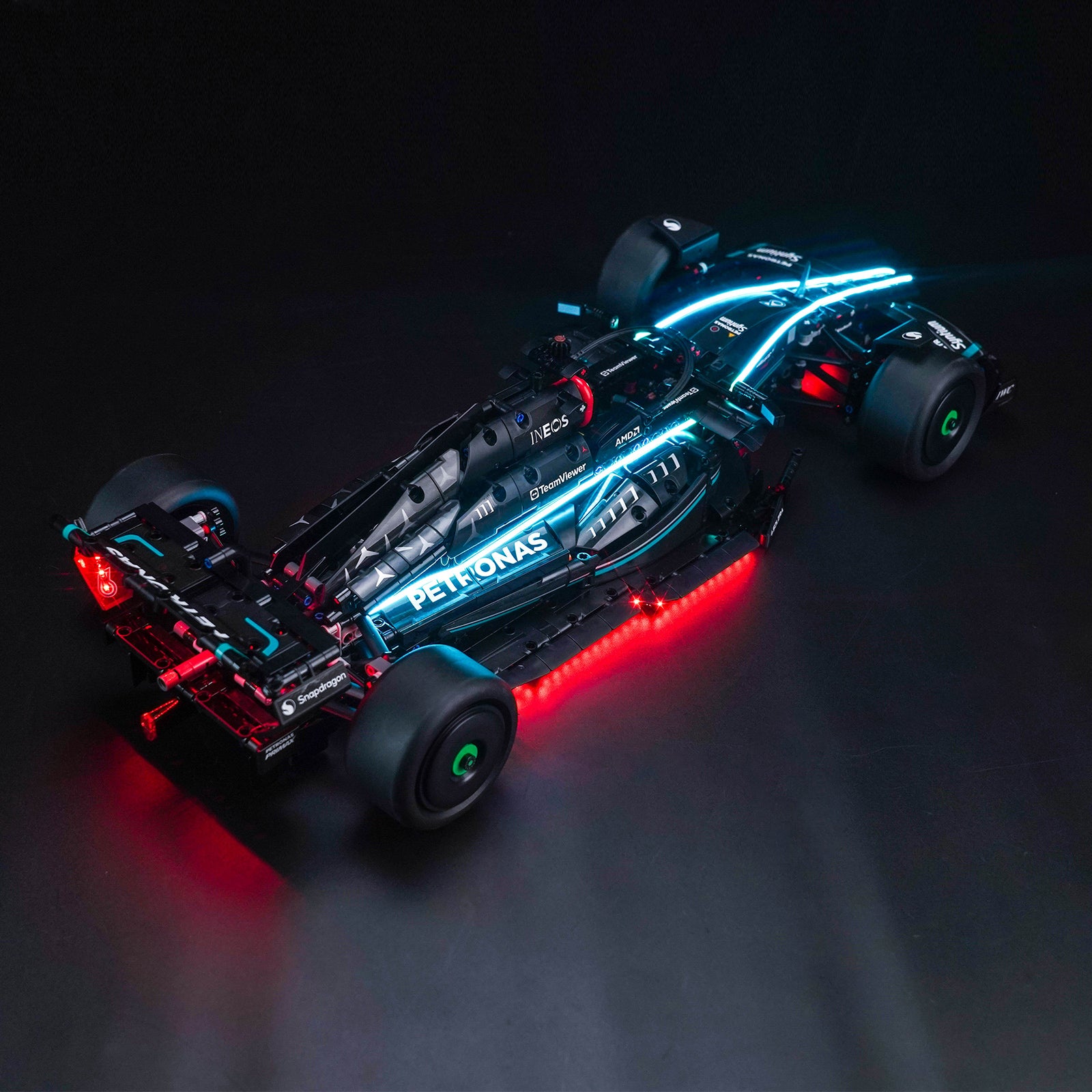 Kit d'éclairage BrickBling pour LEGO Technic Mercedes-AMG F1 W14 E Performance 42171 Version GC