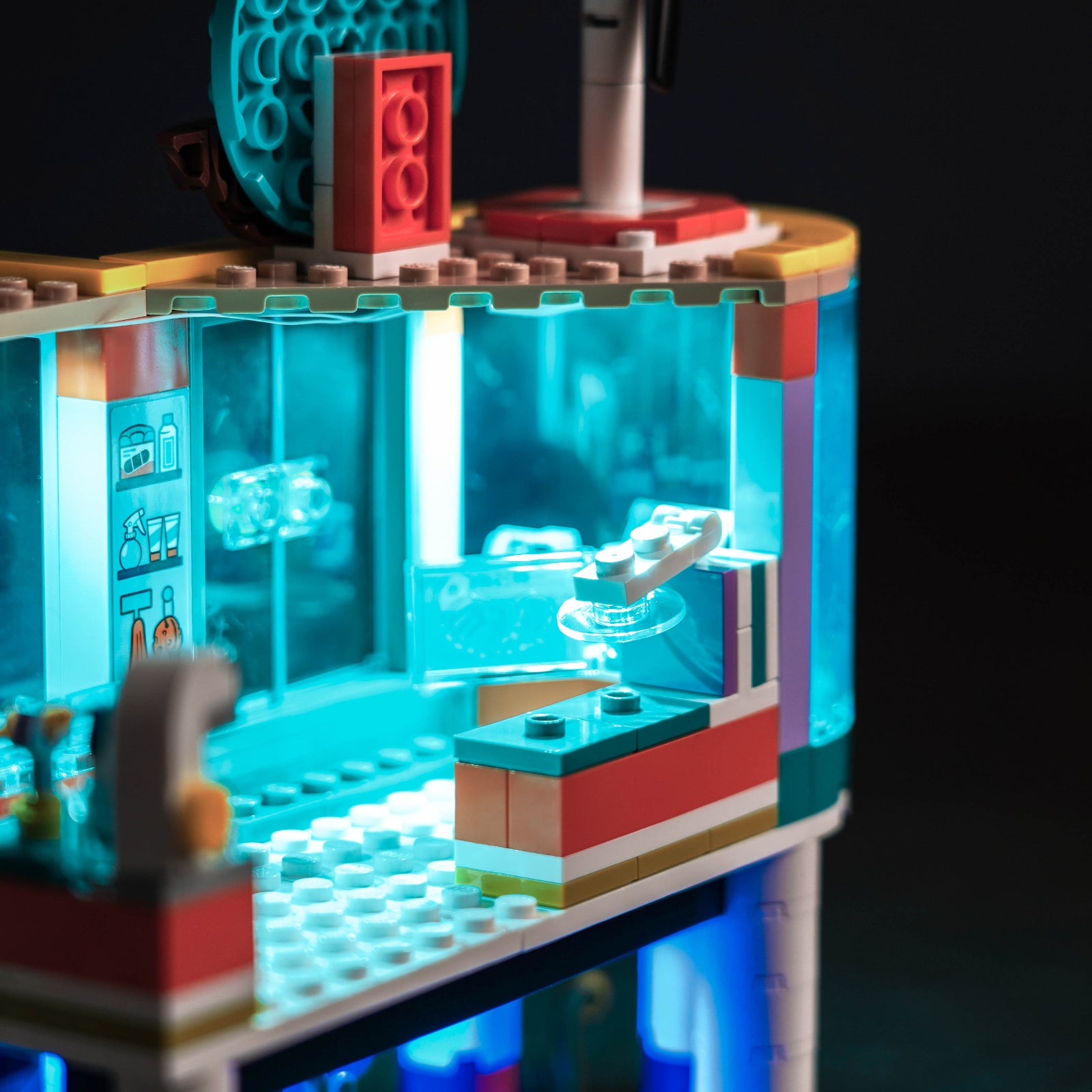 Kit d'éclairage BrickBling pour le centre de sauvetage en mer LEGO 41736