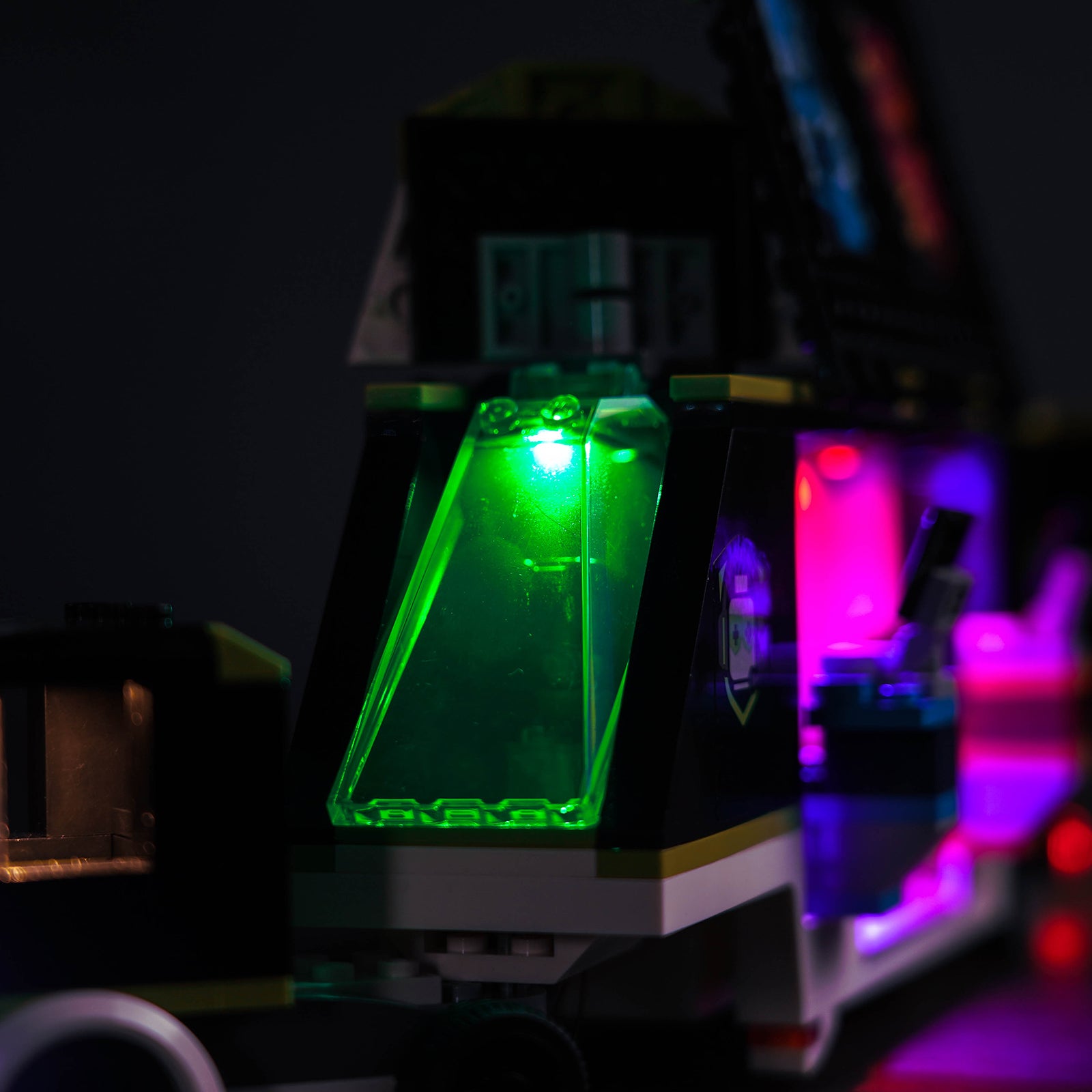 Kit d'éclairage BrickBling pour le camion de tournoi de jeu LEGO 60388 