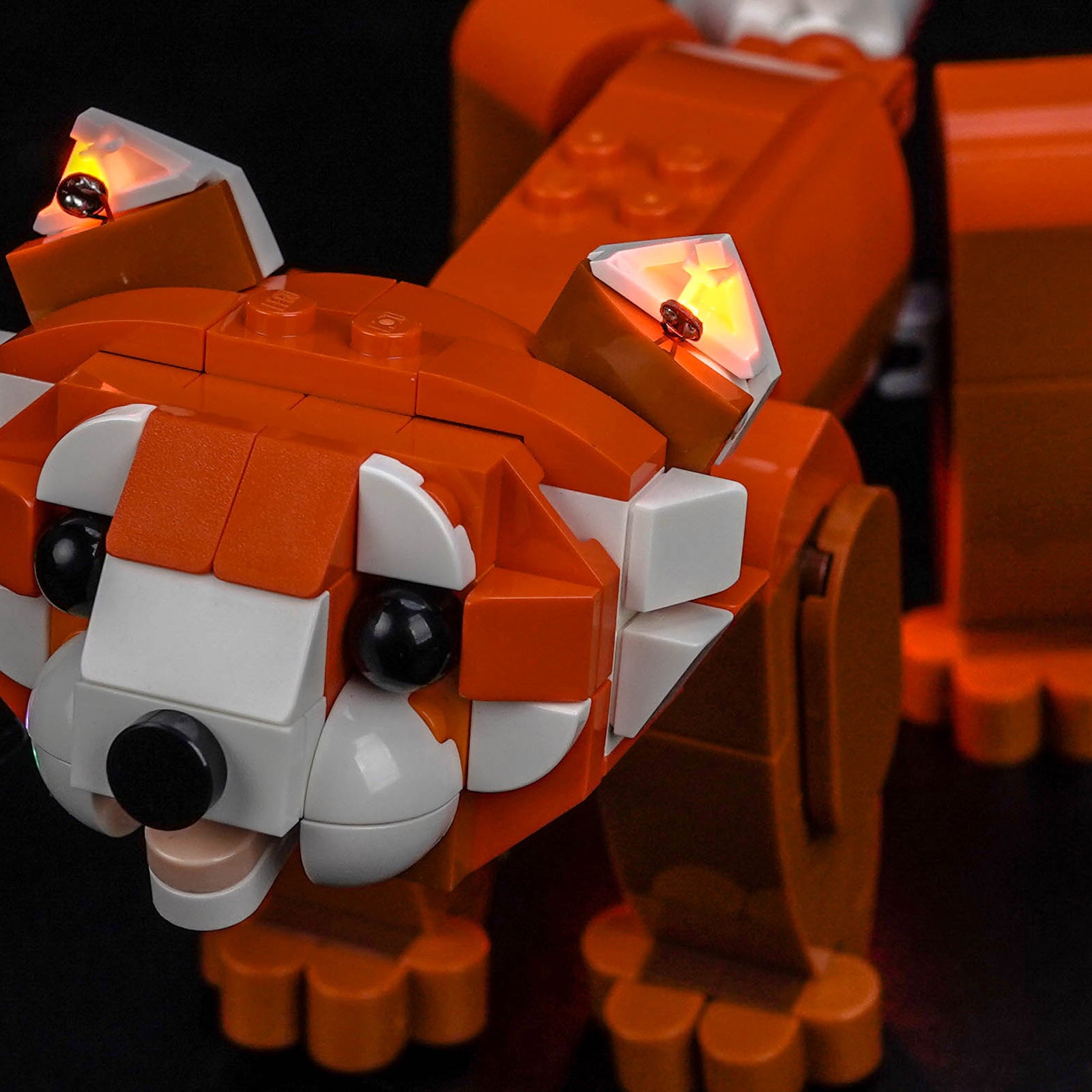 Kit d'éclairage BrickBling pour LEGO Creator 3-en-1 Animaux Mignons : Panda Roux 31394