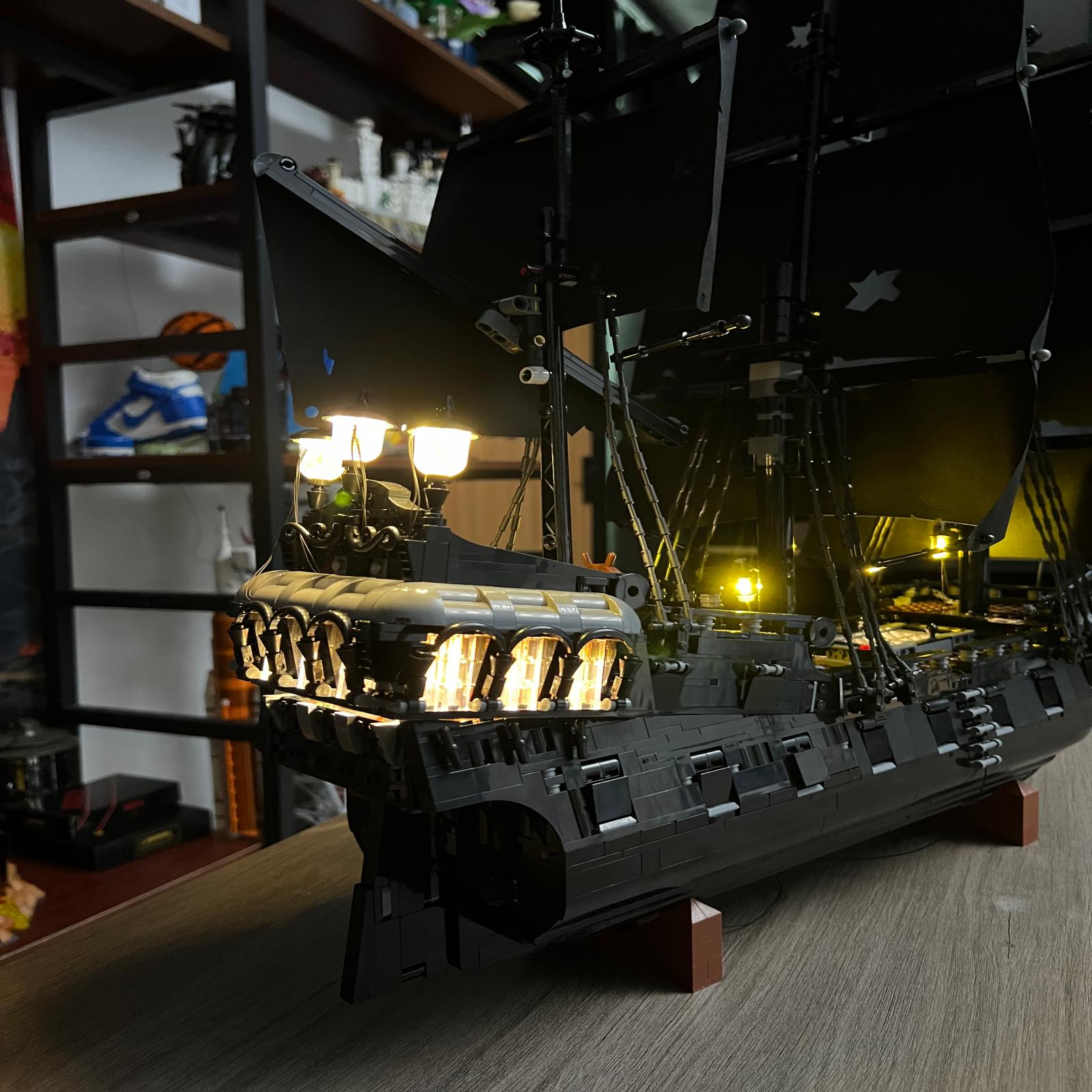 BrickBling Light Kit for LEGO Icons Captain Jack Sparrow's Pirate Ship 10365