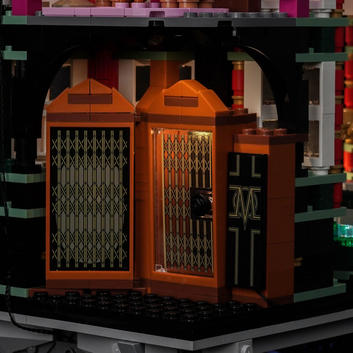 LEGO Harry Potter Ministry of Magic 76476 LED Kit – Illuminated Elevator with Ministry M Logo Close-up
