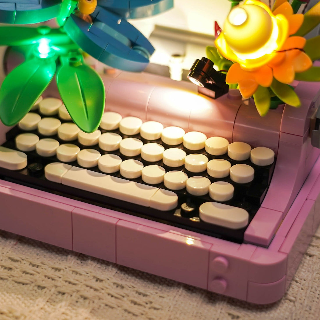 BrickBling Light Kit for LEGO Creator 3-in-1 Typewriter with Flowers 31169