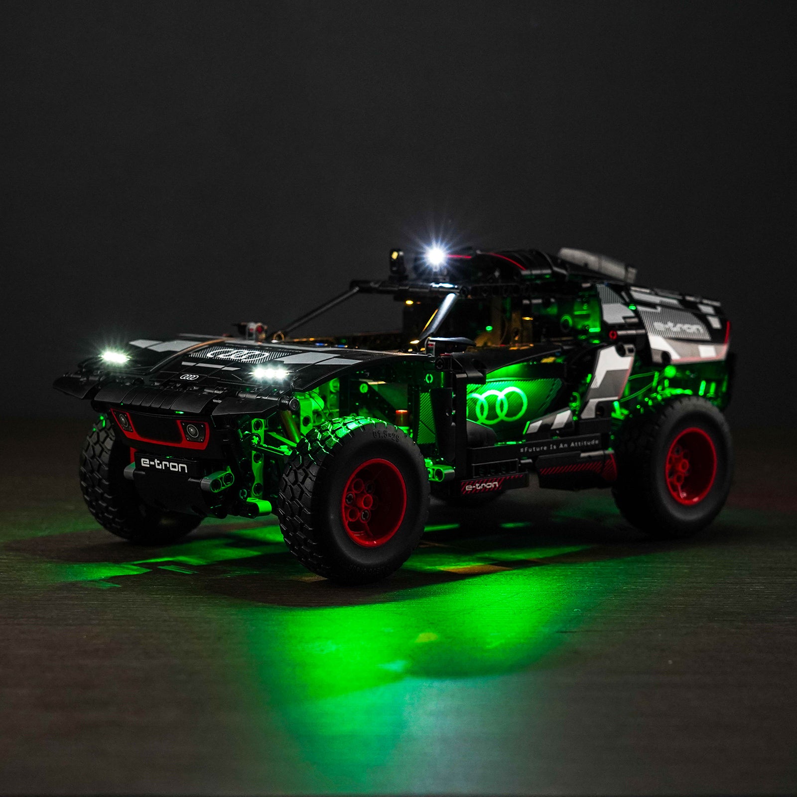 BrickBling Light Kit for LEGO Technic Audi RS Q e-tron 42160 GC Version