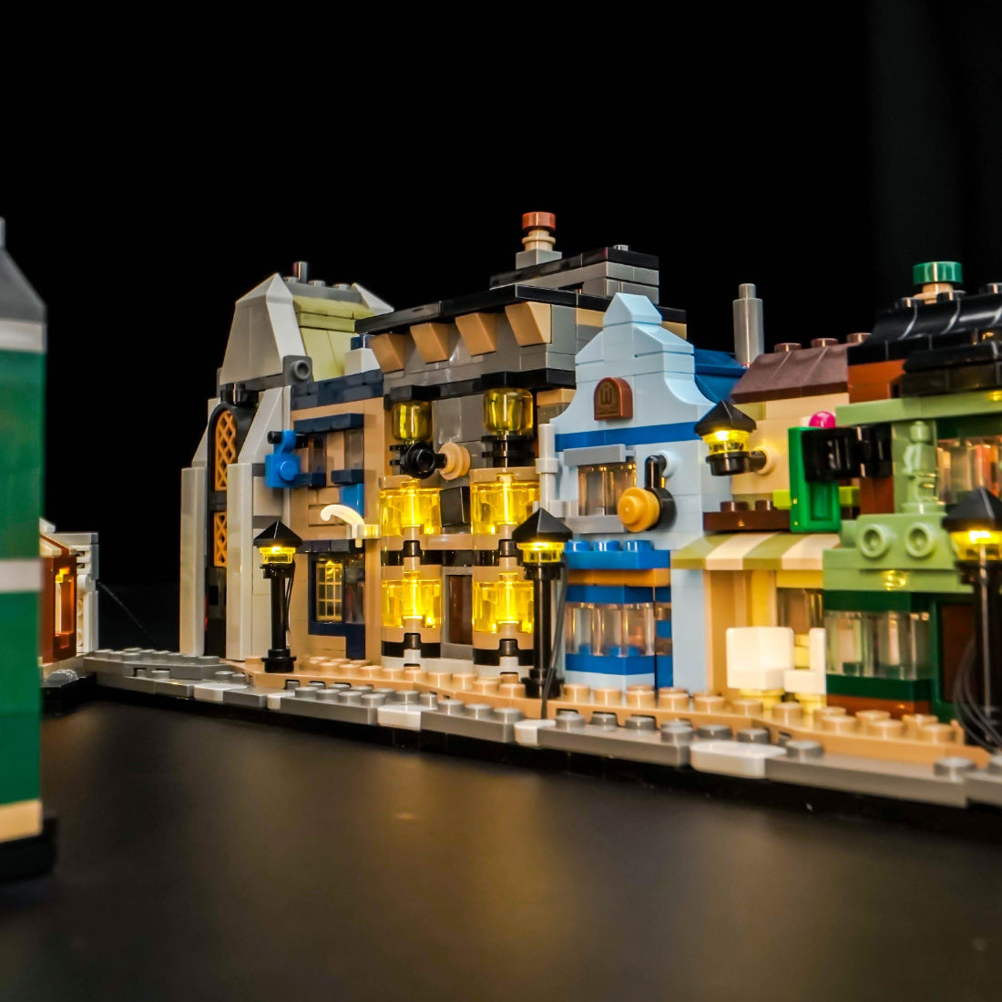 BrickBling Light Kit for LEGO Harry Potter Diagon Alley™ Wizarding Shops 76444