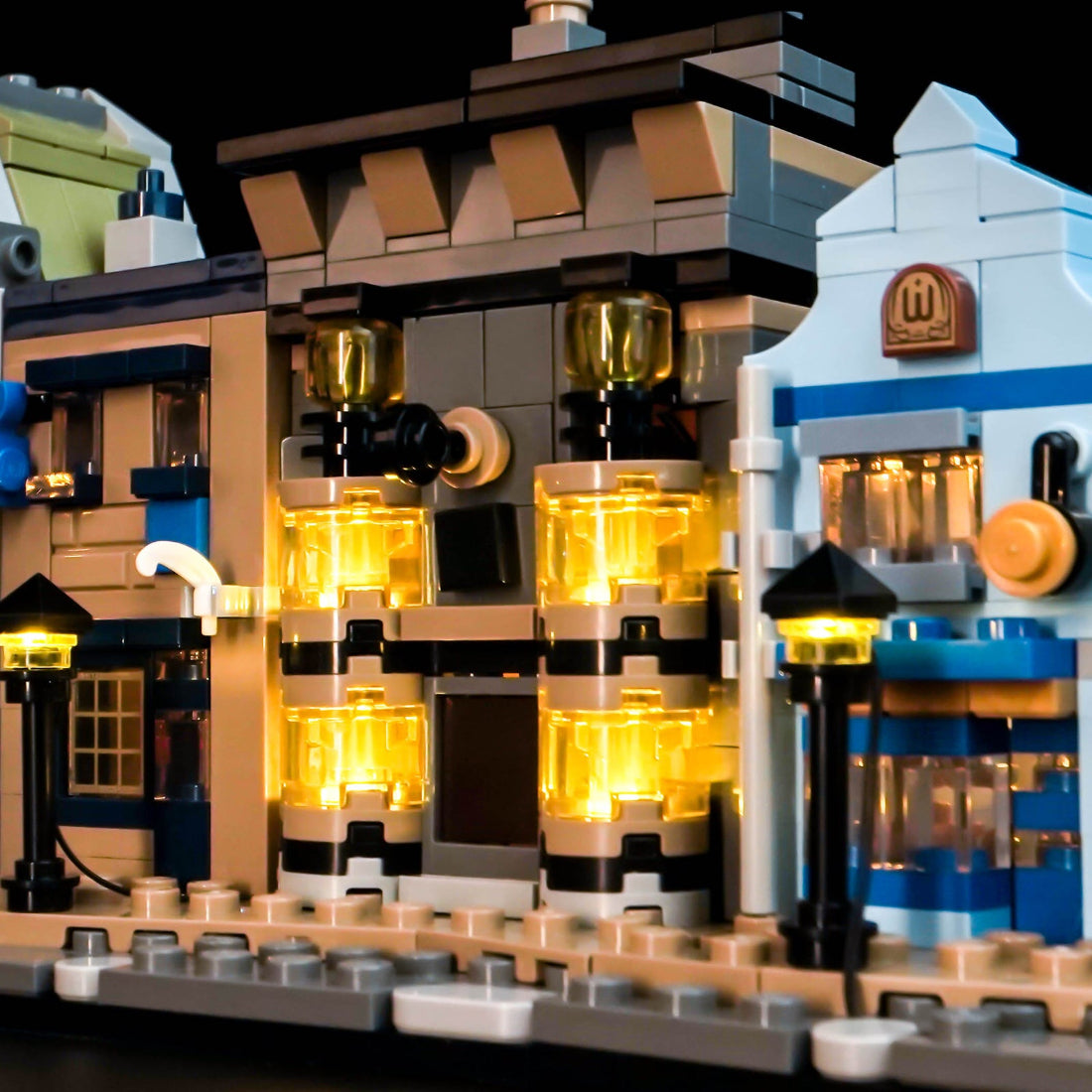 BrickBling Light Kit for LEGO Harry Potter Diagon Alley™ Wizarding Shops 76444