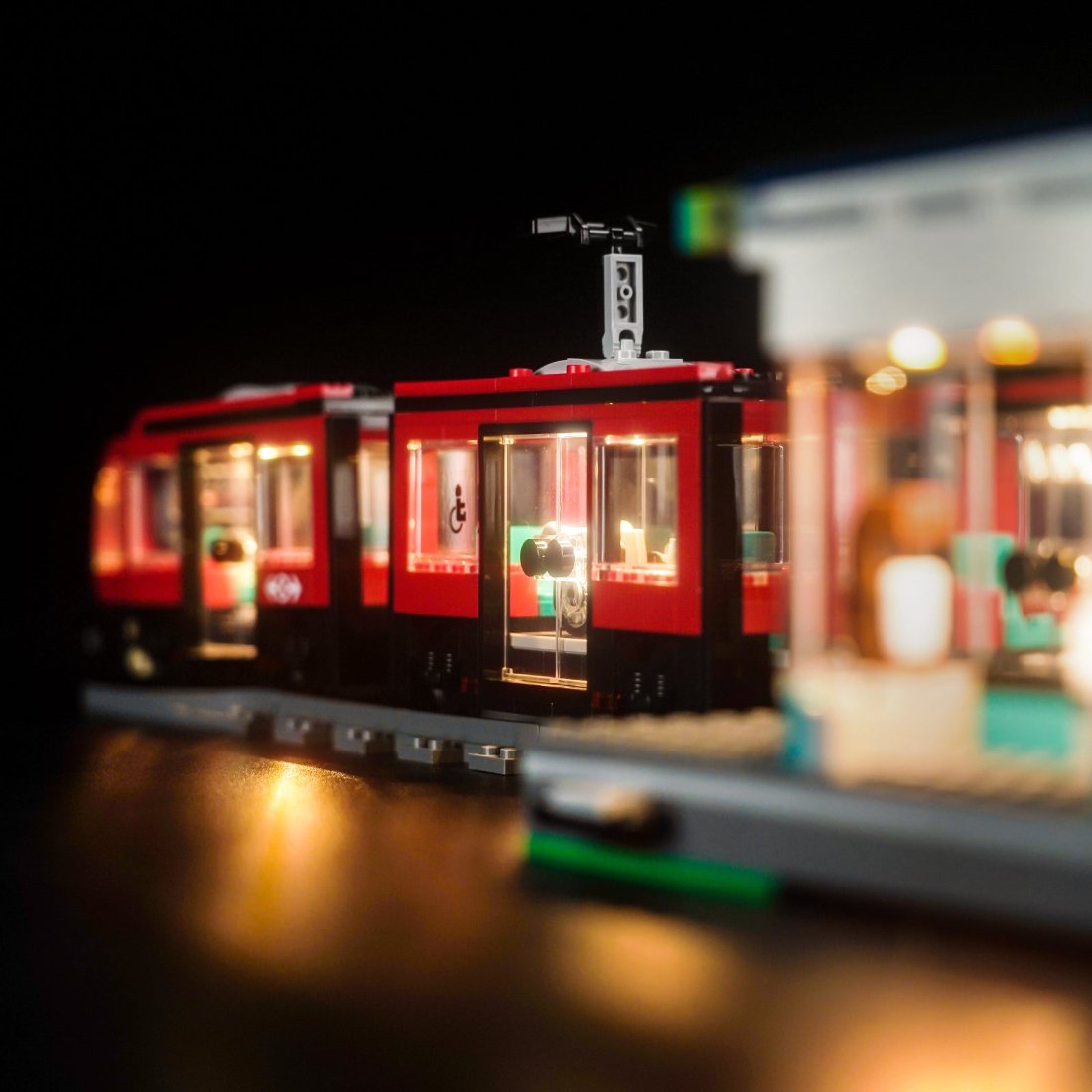 BrickBling Light Kit for LEGO City Downtown Streetcar and Station 60423