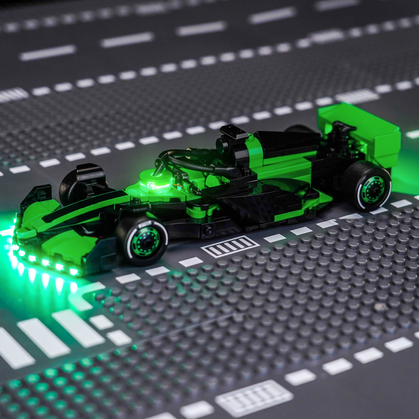 BrickBling Light Kit for LEGO Speed Champions KICK Sauber F1® Team C44 Race Car 77247