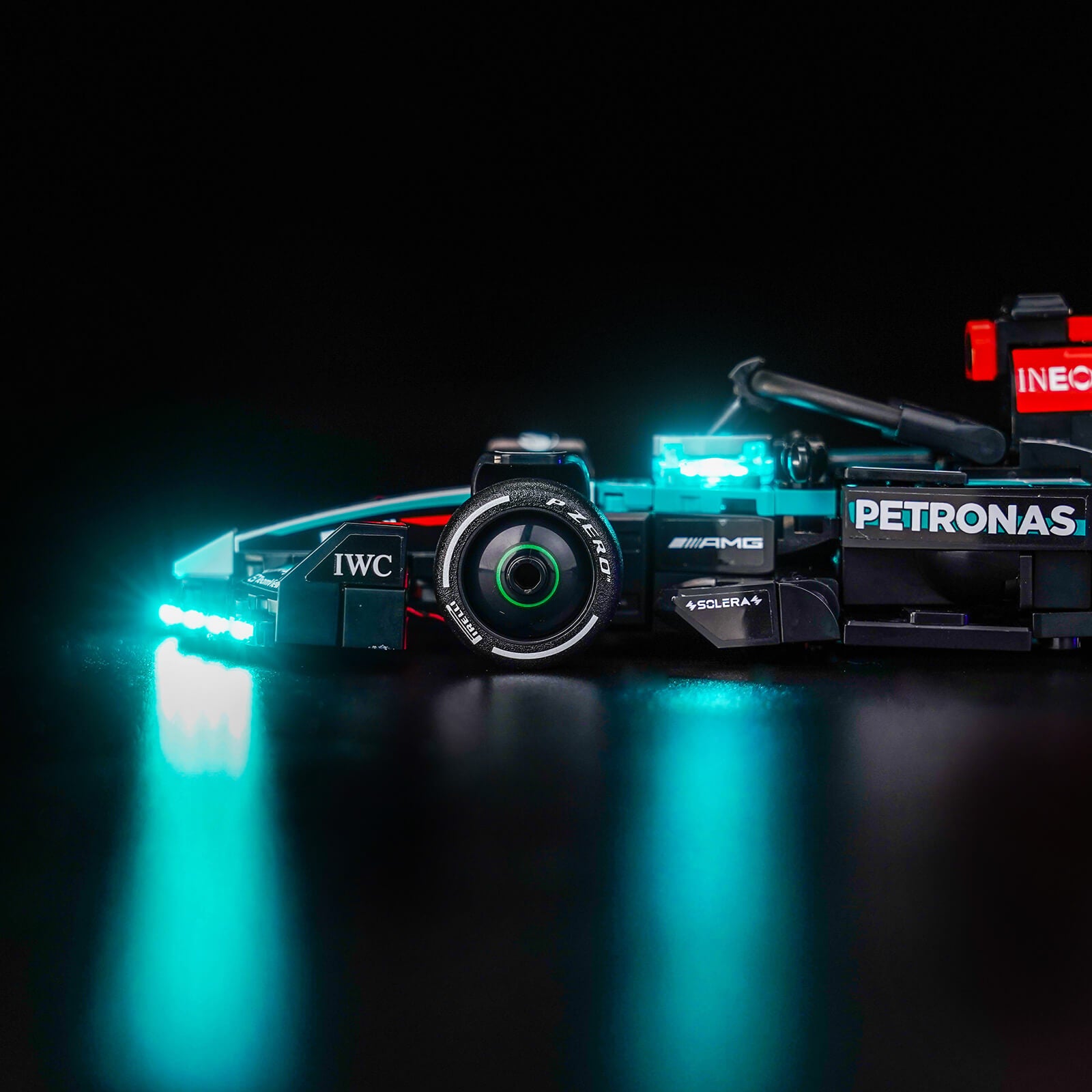 BrickBling Light Kit for LEGO Speed Champions Mercedes-AMG F1® W15 Race Car 77244