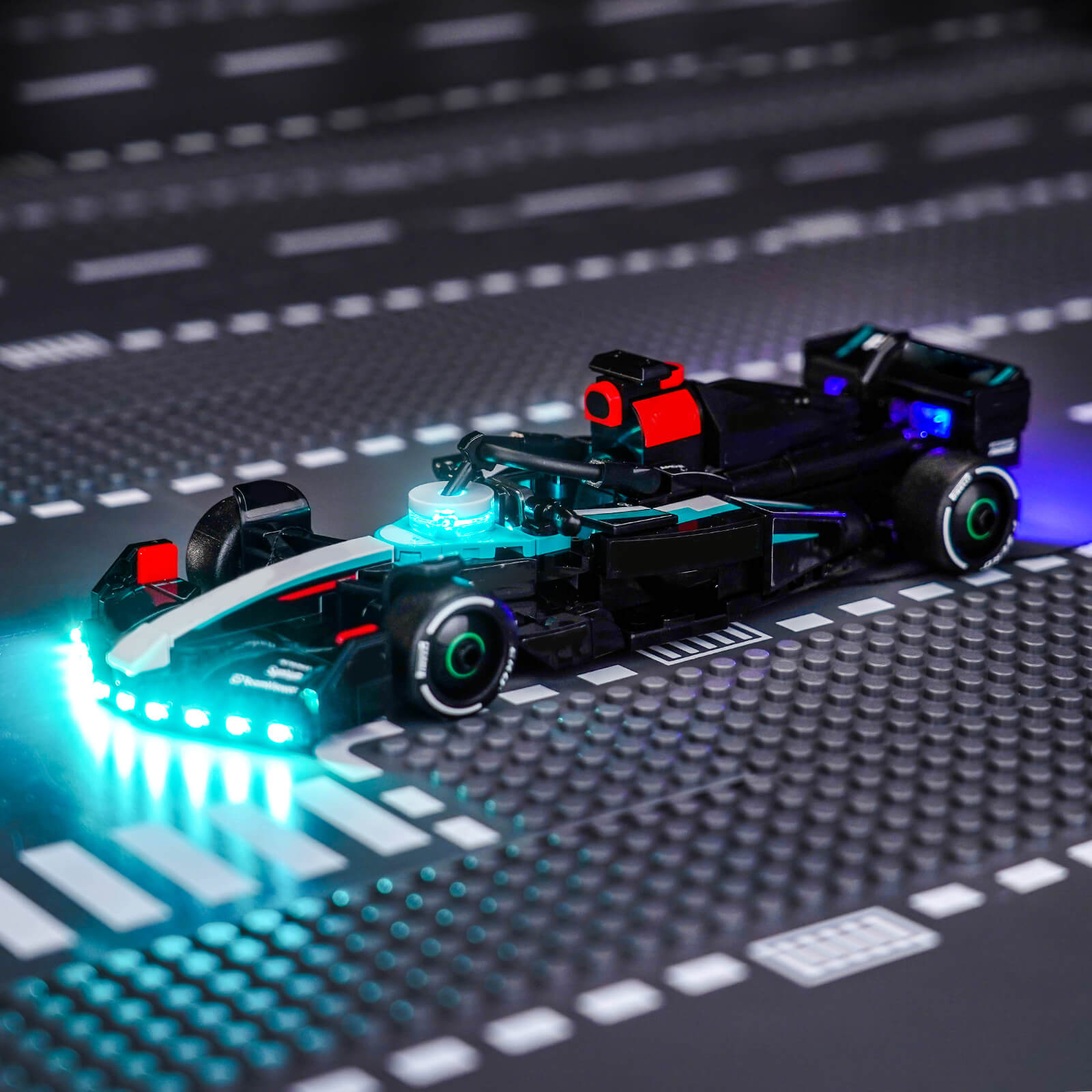 BrickBling Light Kit for LEGO Speed Champions Mercedes-AMG F1® W15 Race Car 77244