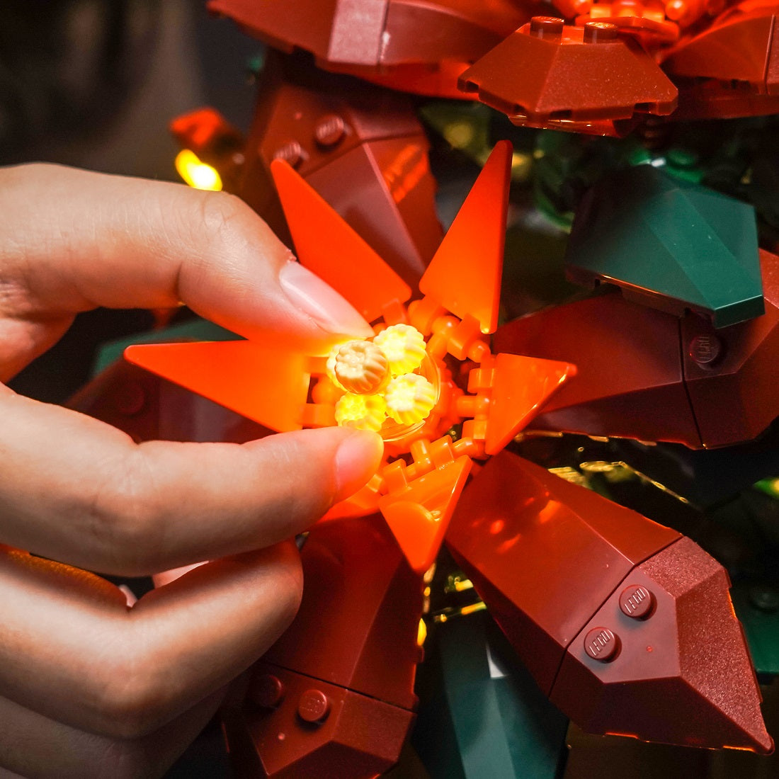 BrickBling Light Kit for LEGO Icons Poinsettia 10370