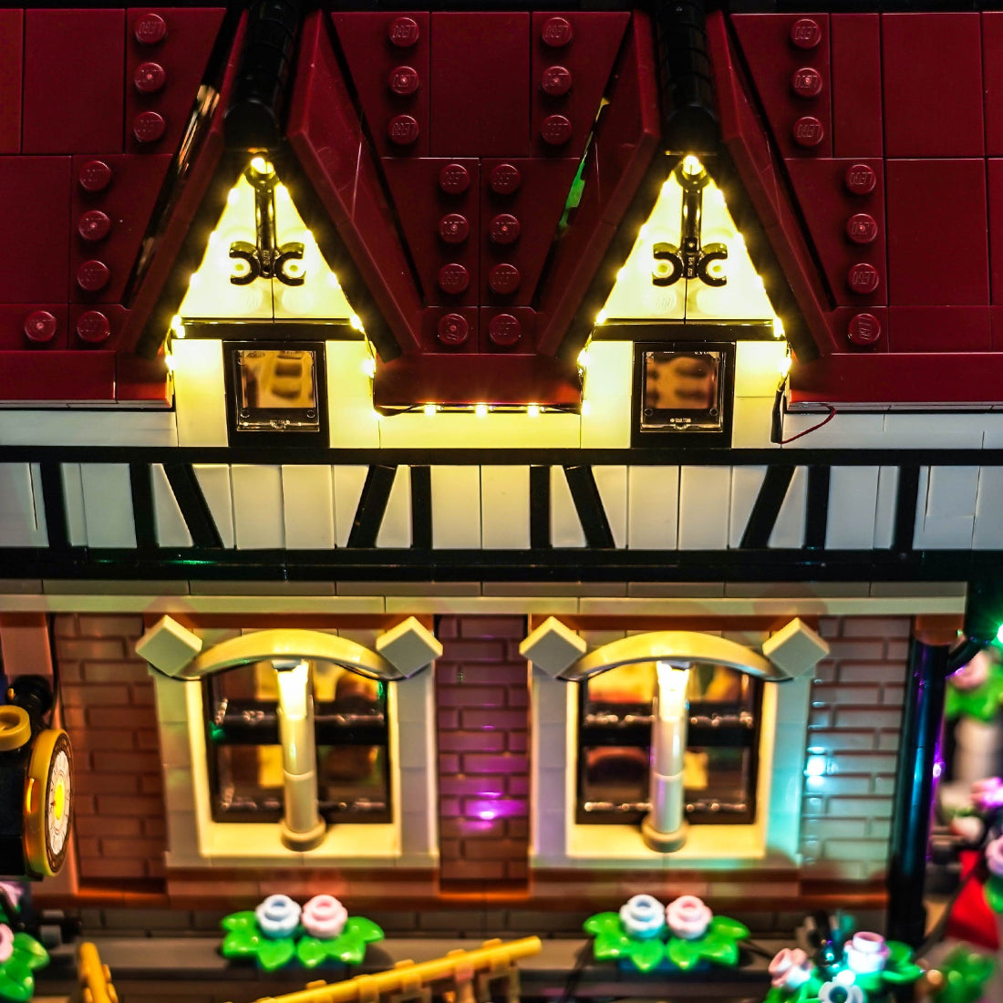 BrickBling Light Kit for LEGO Icons Tudor Corner 10350