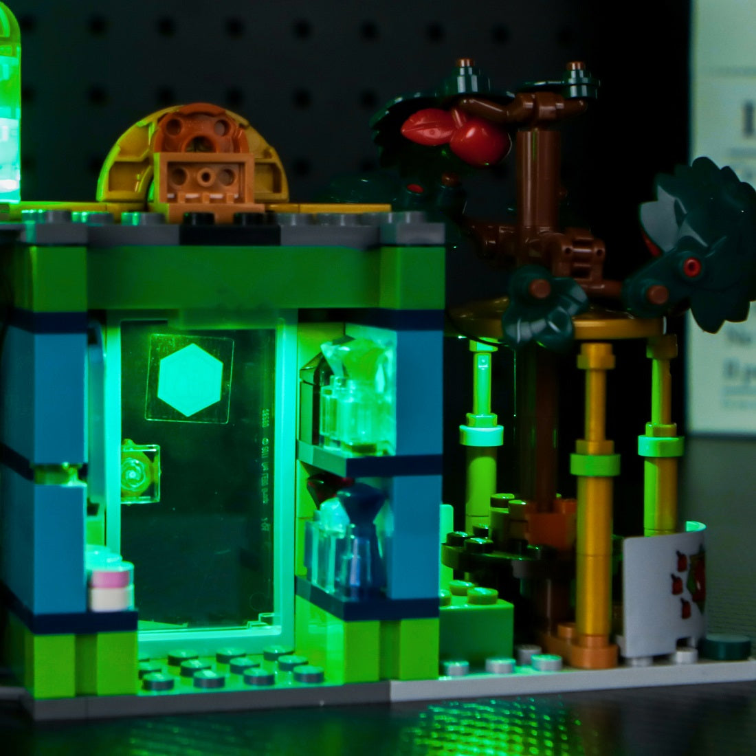 BrickBling Light Kit for LEGO Wicked Welcome to Emerald City 75684